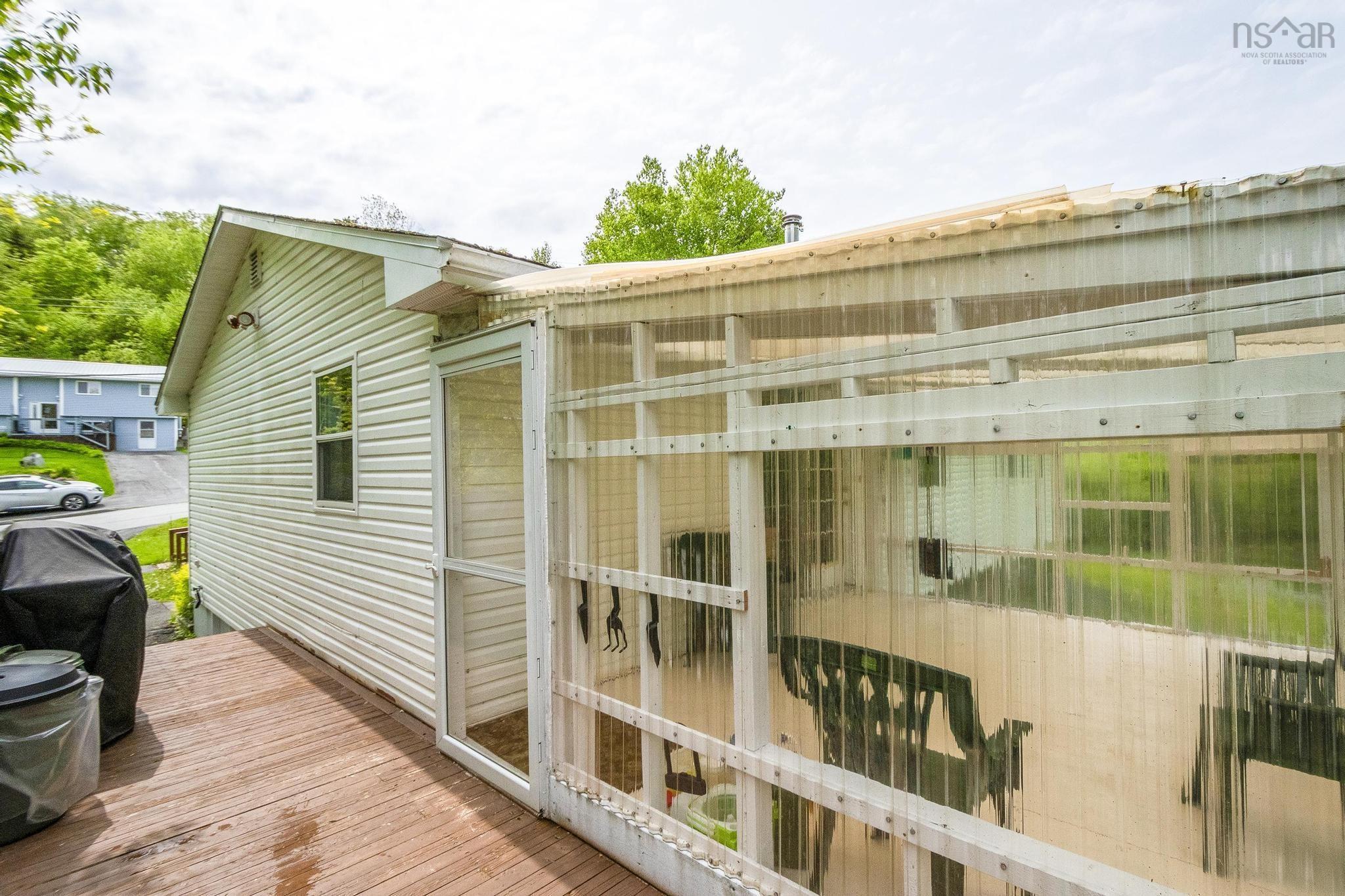 $399,900.00: 50 Echo Forest Drive, Lake Echo