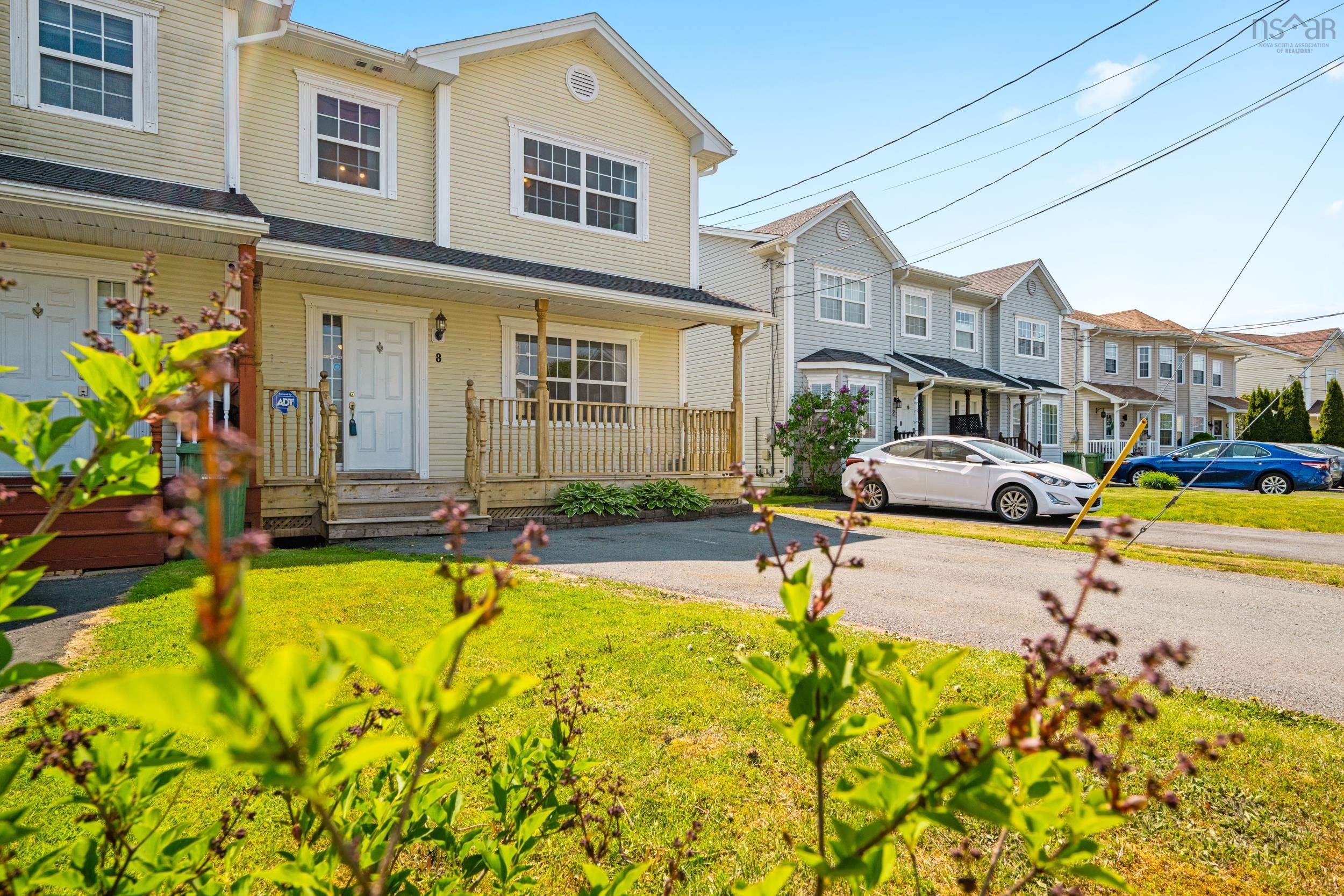 $449,900.00: 8 Yoon Court, Timberlea