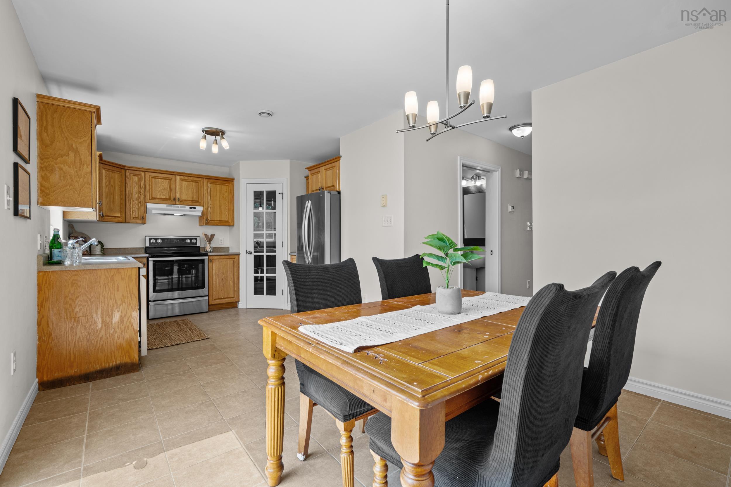 $449,900.00: 8 Yoon Court, Timberlea