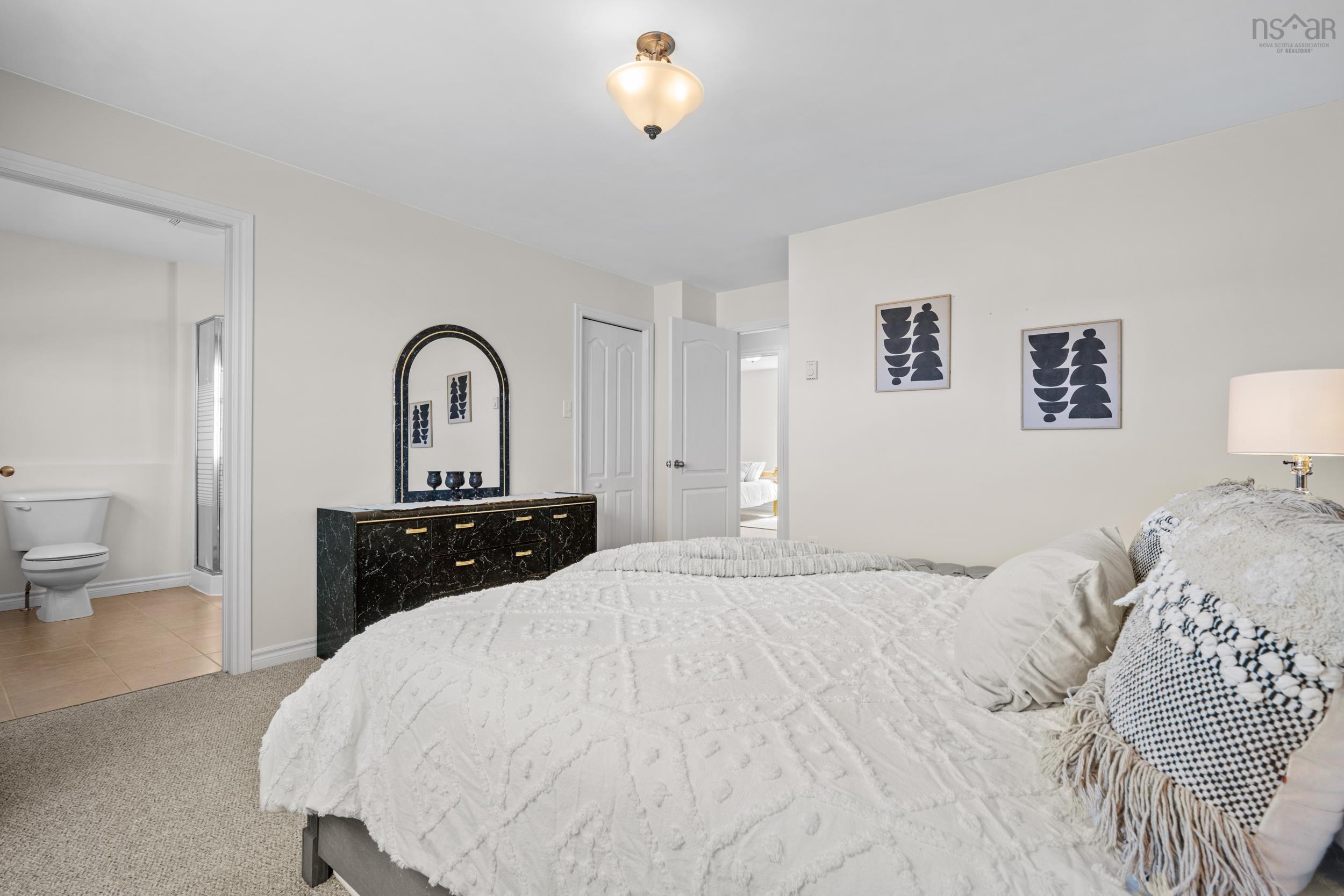 $449,900.00: 8 Yoon Court, Timberlea