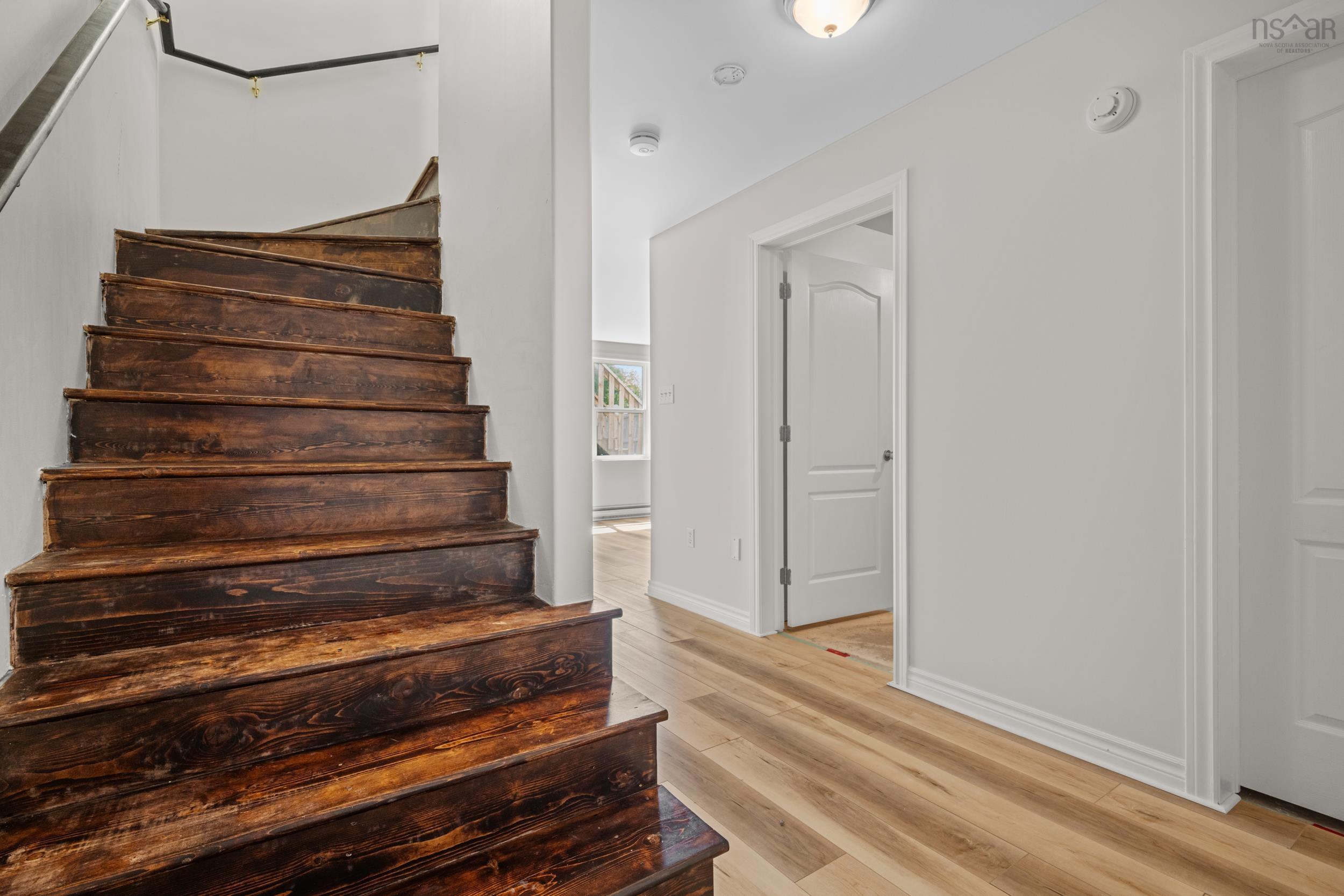 $449,900.00: 8 Yoon Court, Timberlea