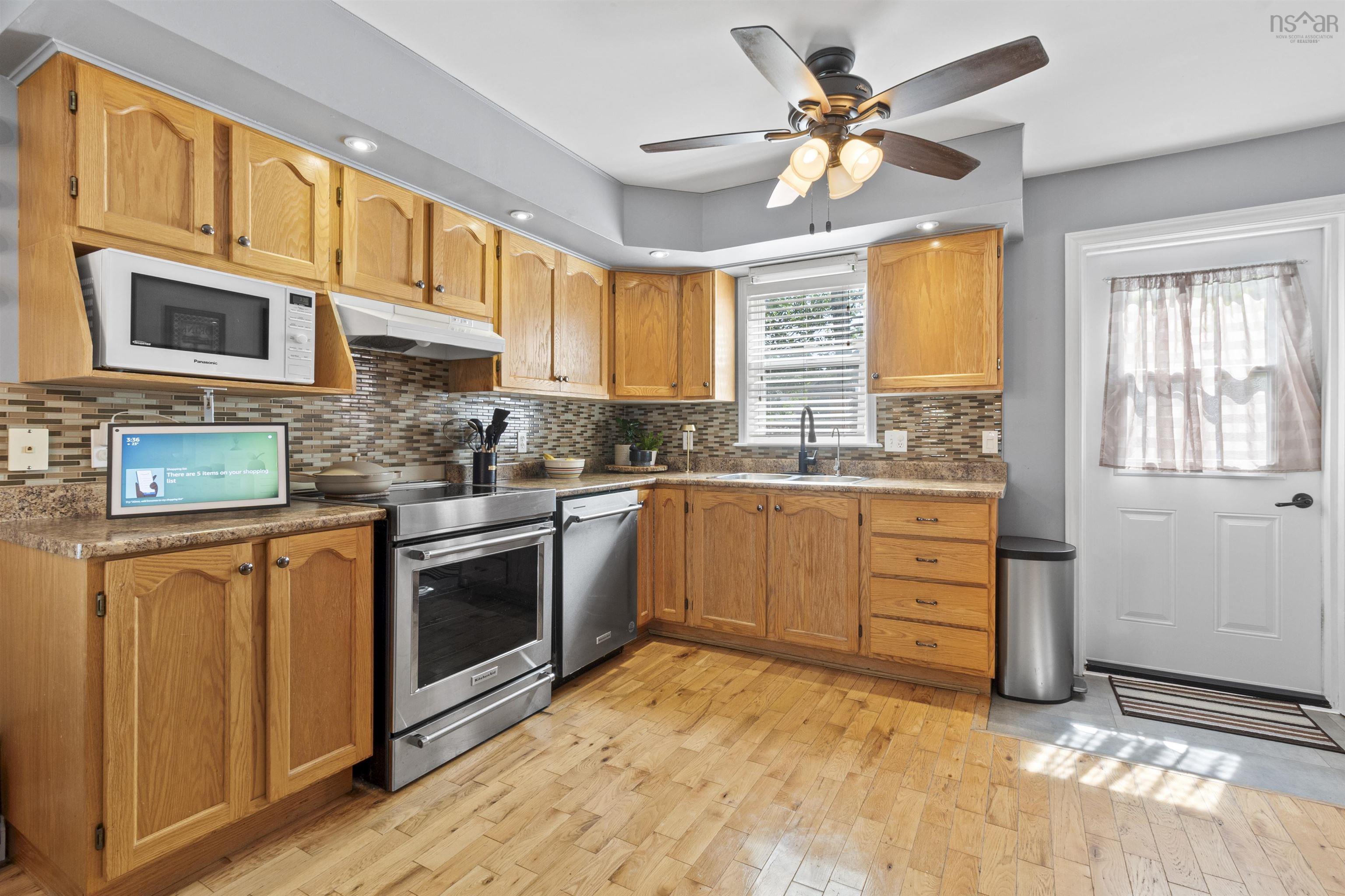 $475,000.00: 90 Dixon Court, Timberlea