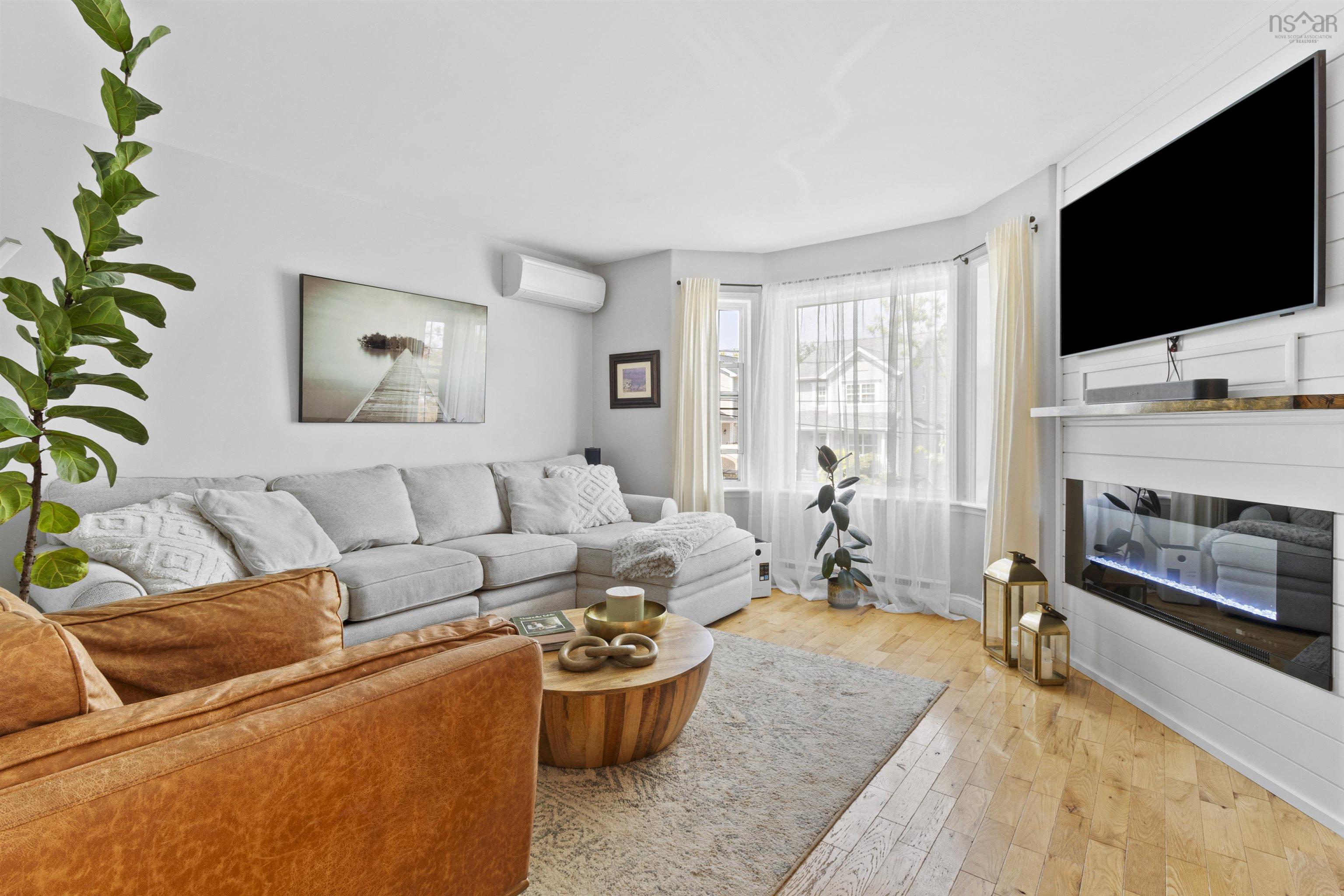 $475,000.00: 90 Dixon Court, Timberlea