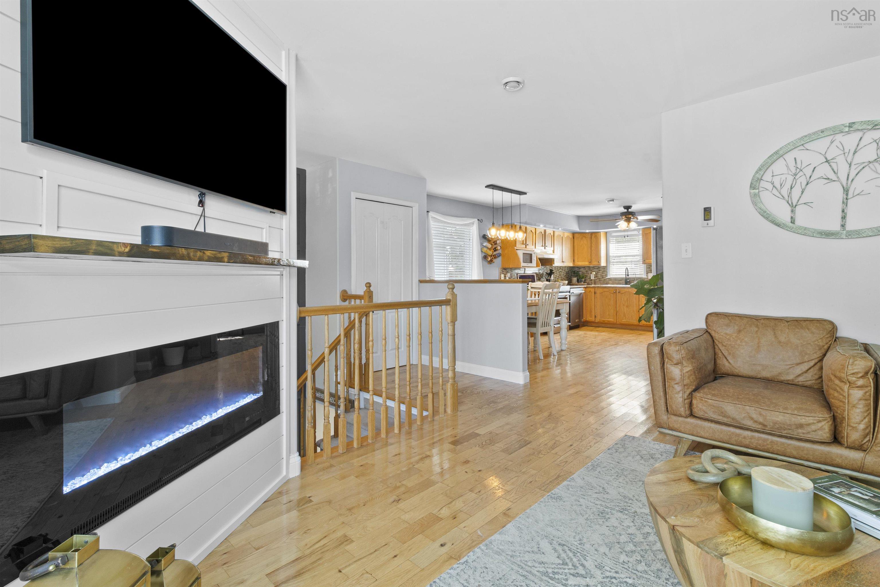 $475,000.00: 90 Dixon Court, Timberlea