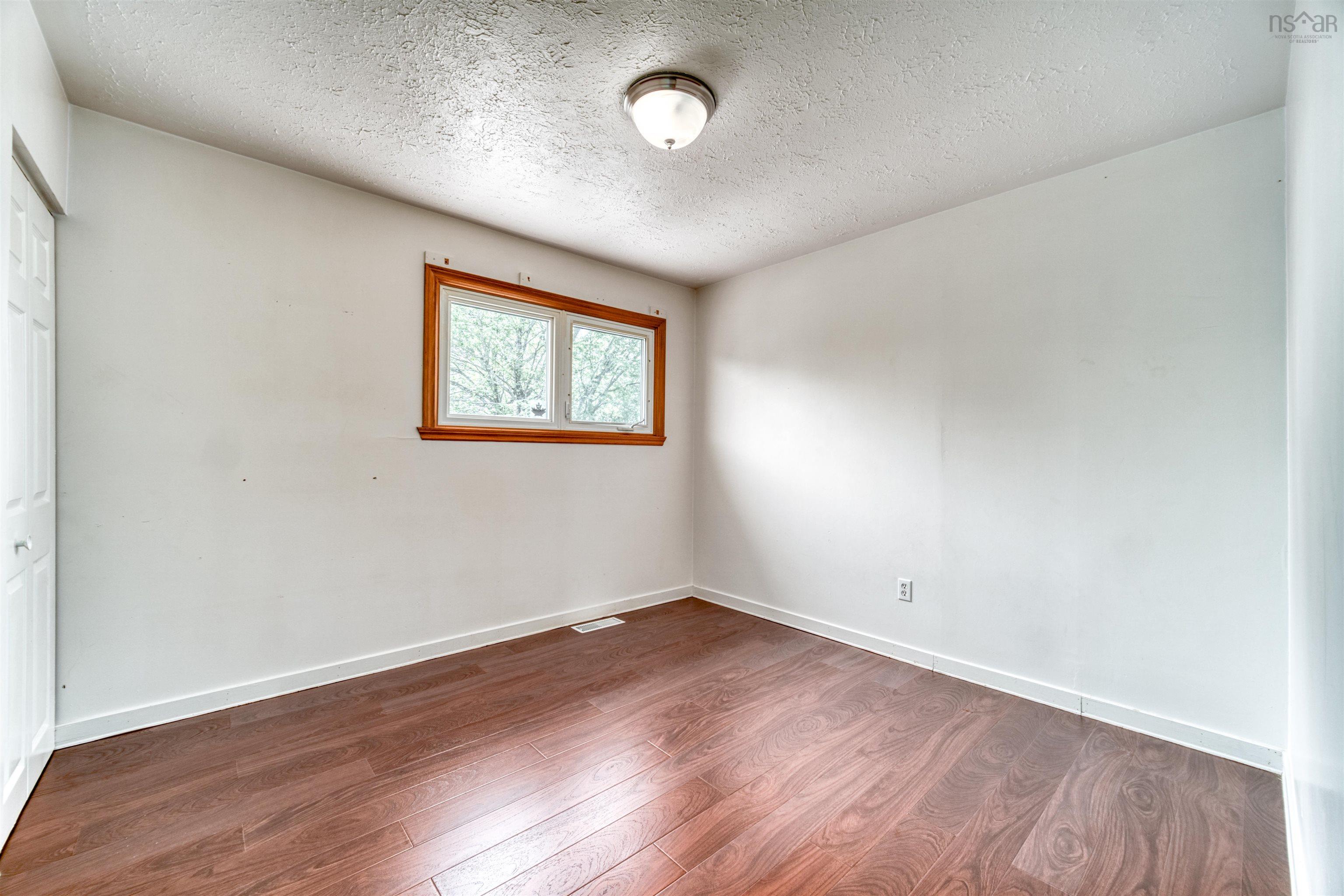 $439,000.00: 14 Inverary Drive, Dartmouth