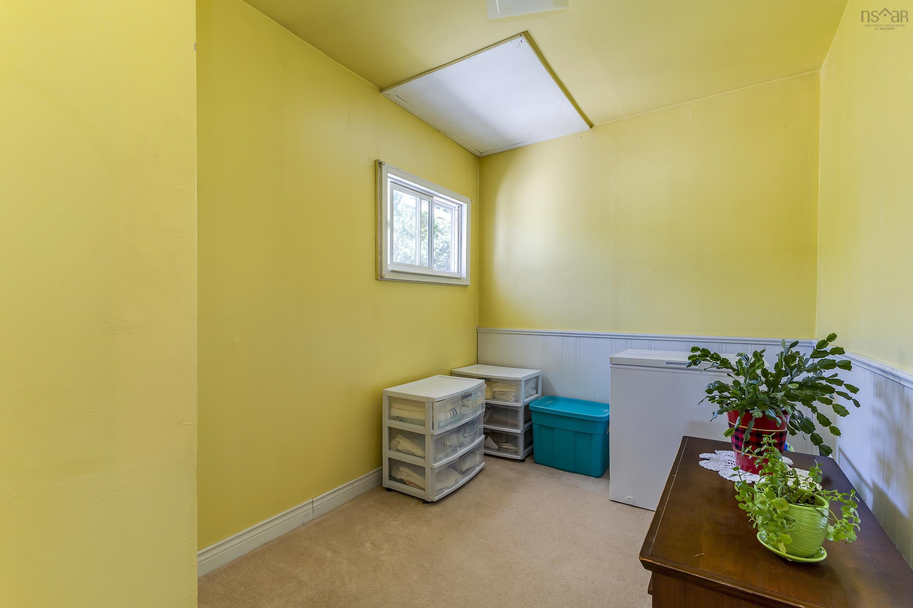 $185,000.00: 3940 South Side Road, South River