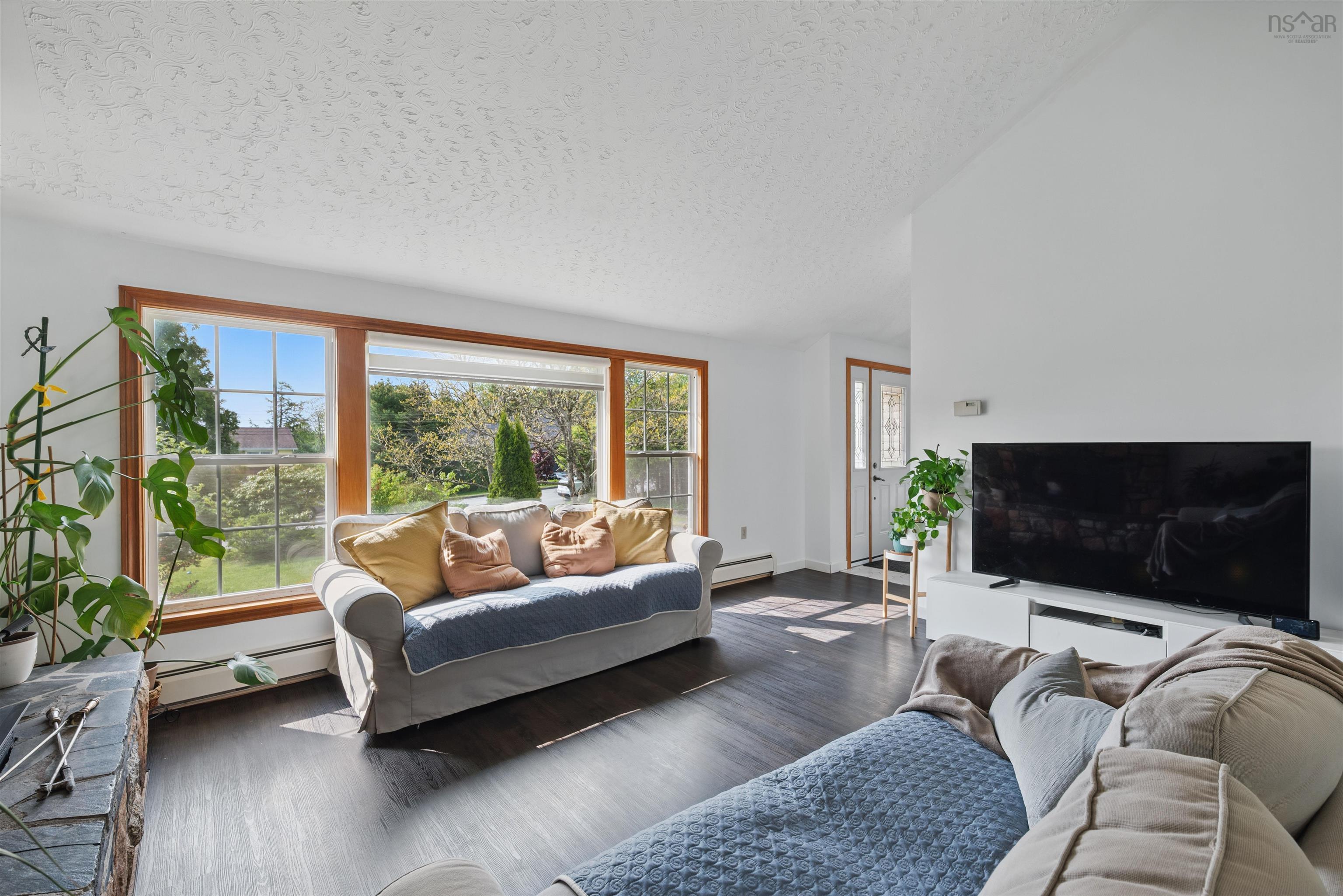 $555,555.00: 42 Old Mill Road, Hammonds Plains