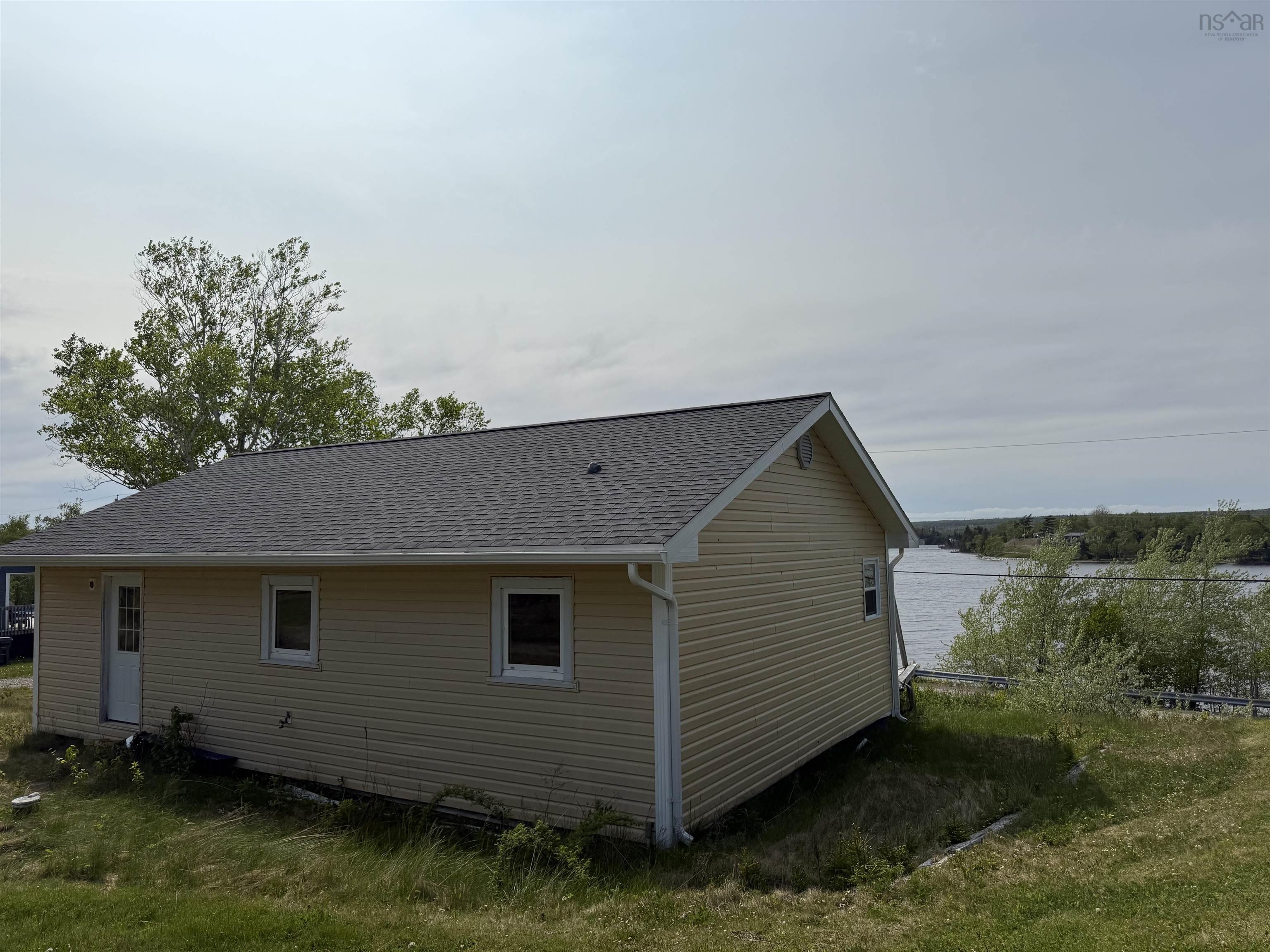 $189,000.00: 2010 Trout Brook Road, Albert Bridge