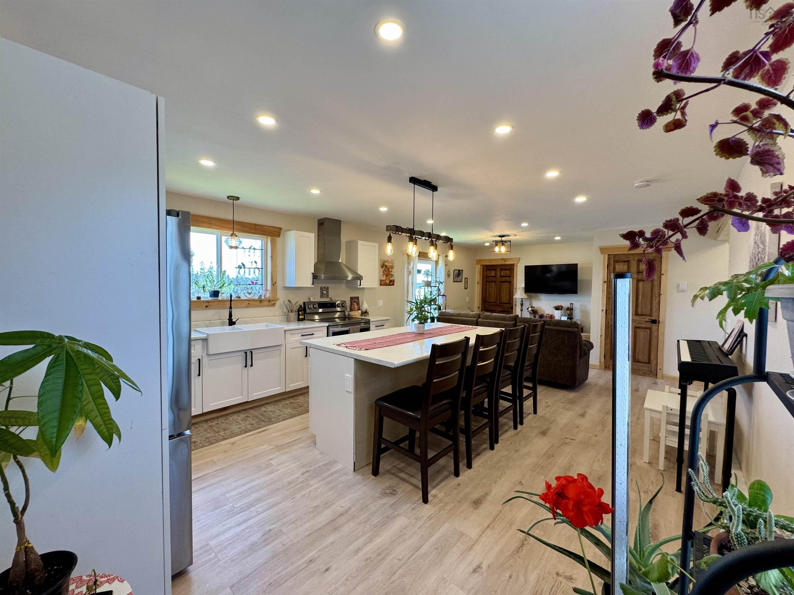 $220,000.00: 2683 Highway 320, Poulamon