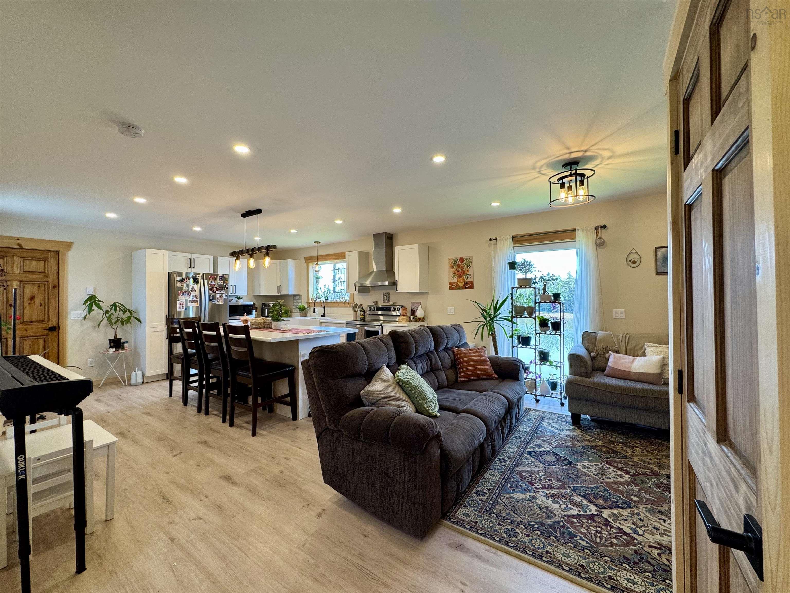 $220,000.00: 2683 Highway 320, Poulamon