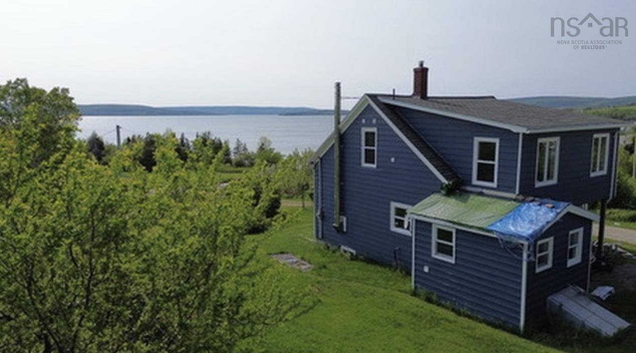 $343,000.00: 3498 Highway 395, East Lake Ainslie