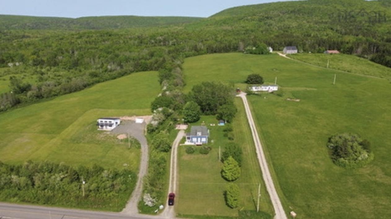 $343,000.00: 3498 Highway 395, East Lake Ainslie