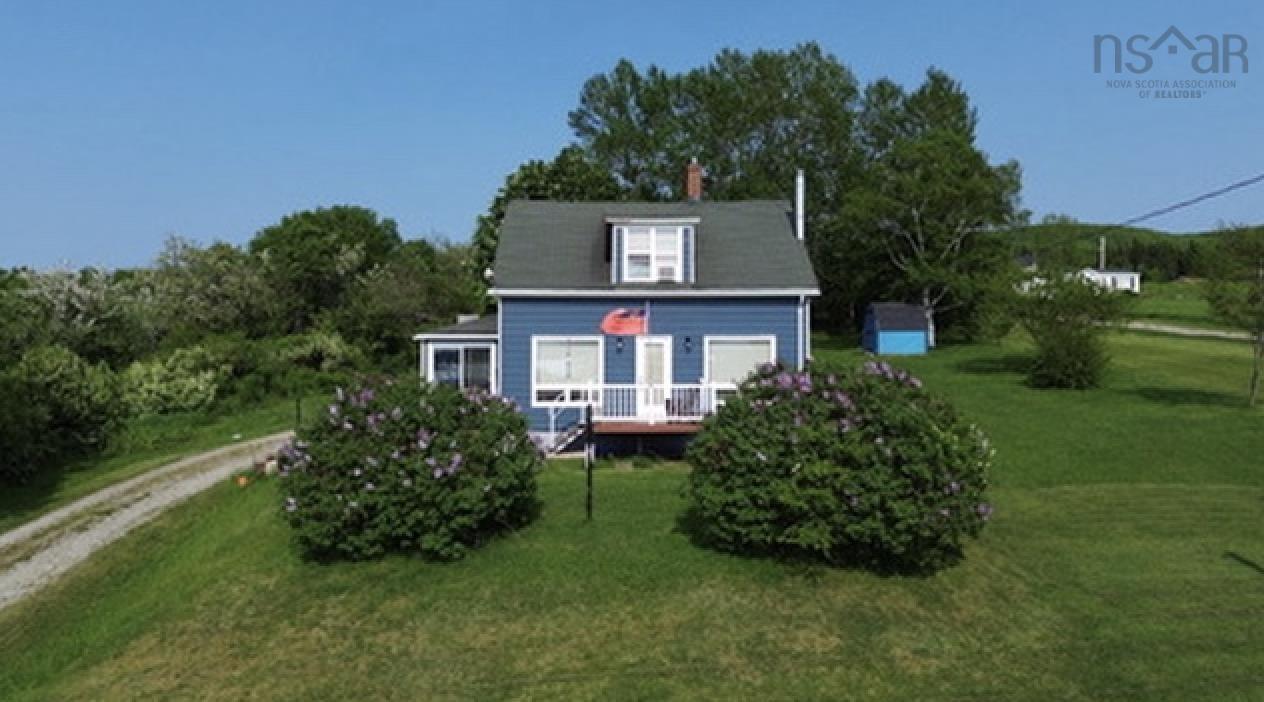 $343,000.00: 3498 Highway 395, East Lake Ainslie