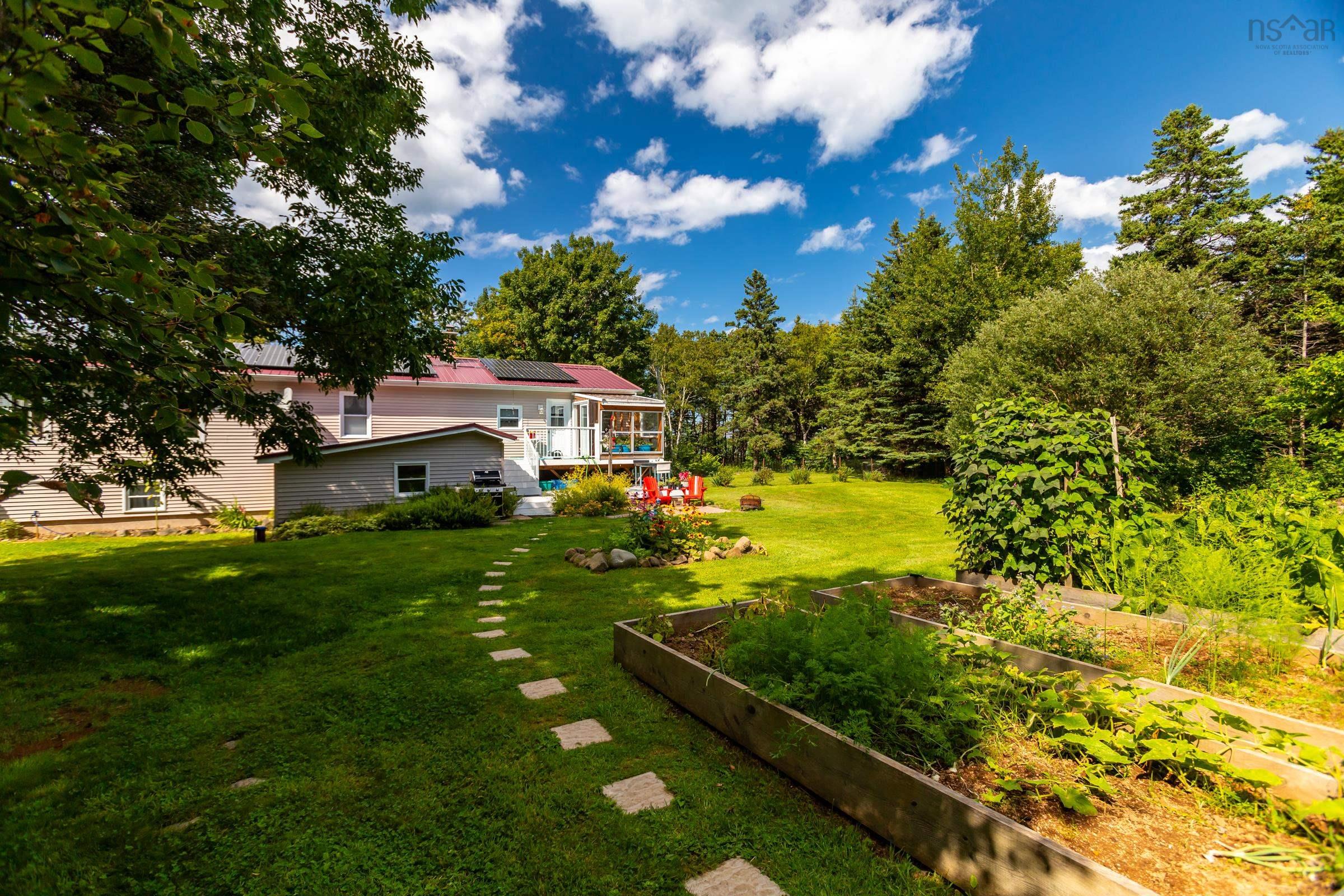 $724,900.00: 63 Old Litchfield Wharf Road, Litchfield