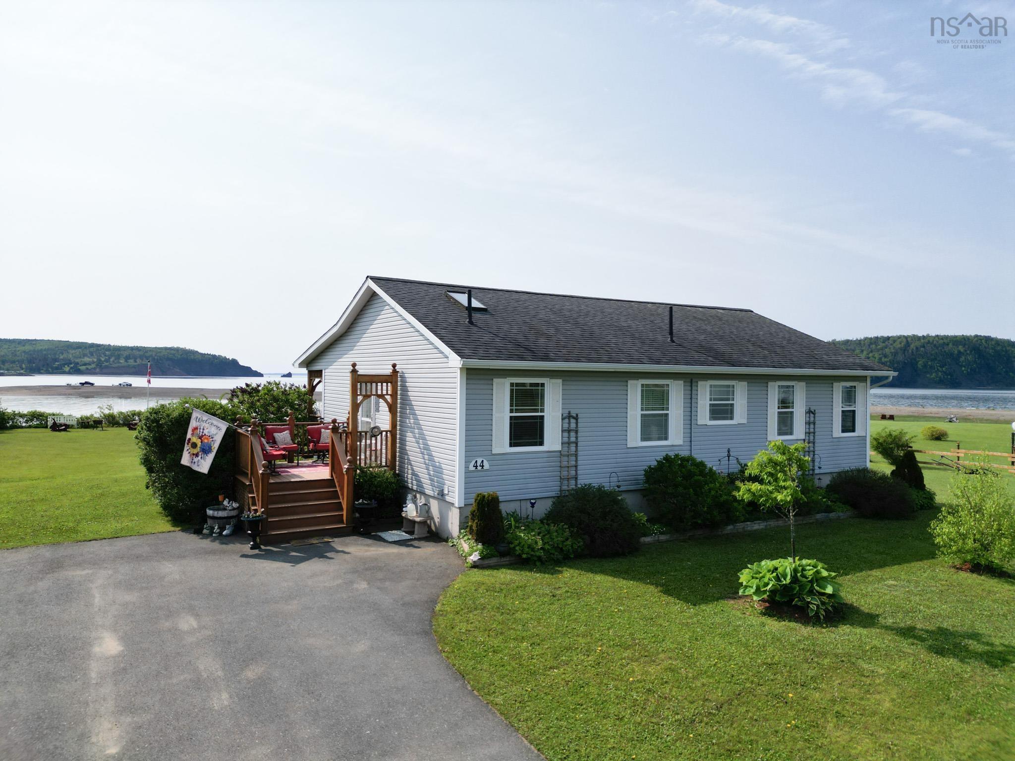 $669,000.00: 44 NORTH RIVER Lane, Lower Five Islands