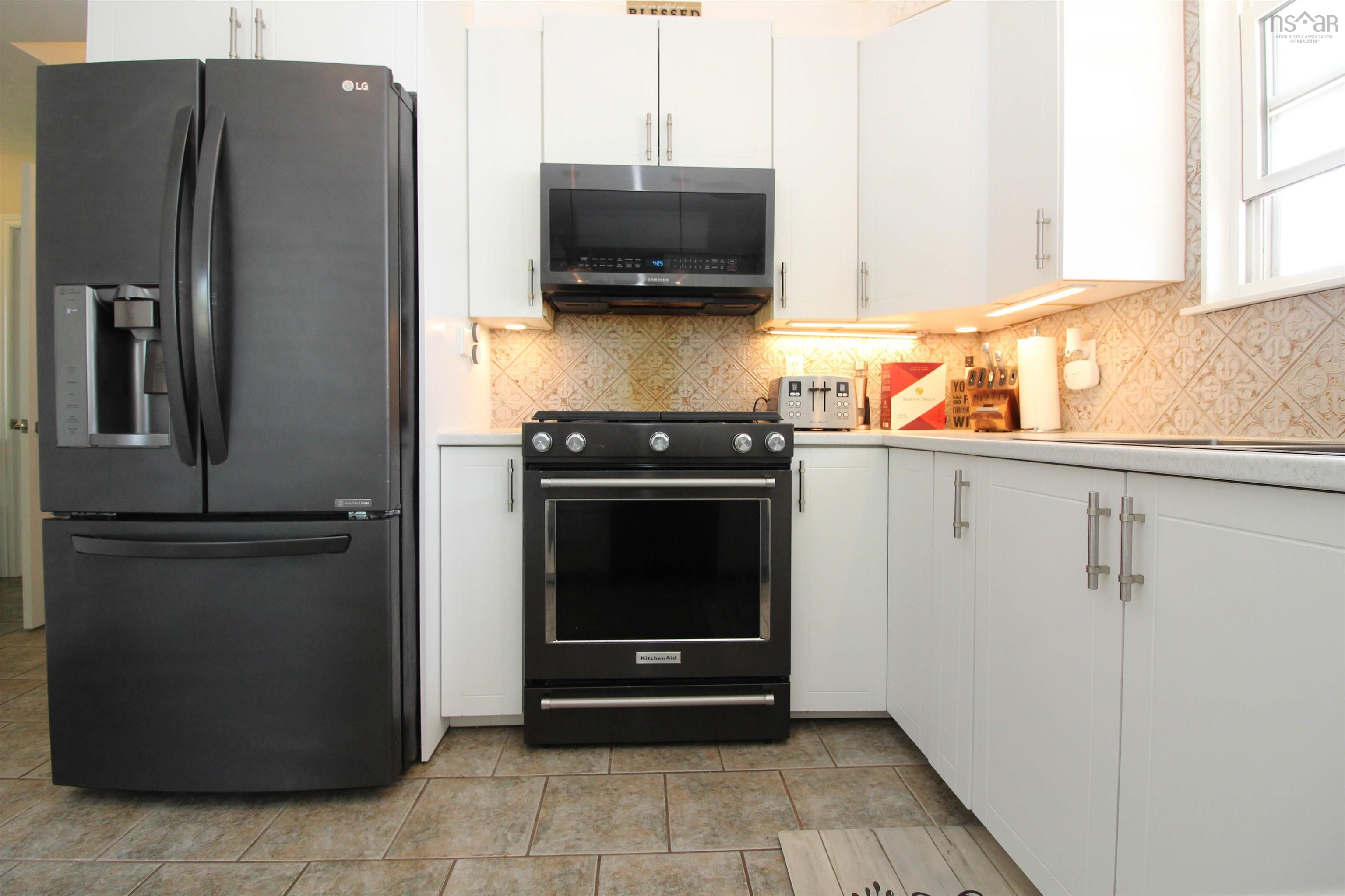 $555,000.00: 33 Downsview Drive, Truro