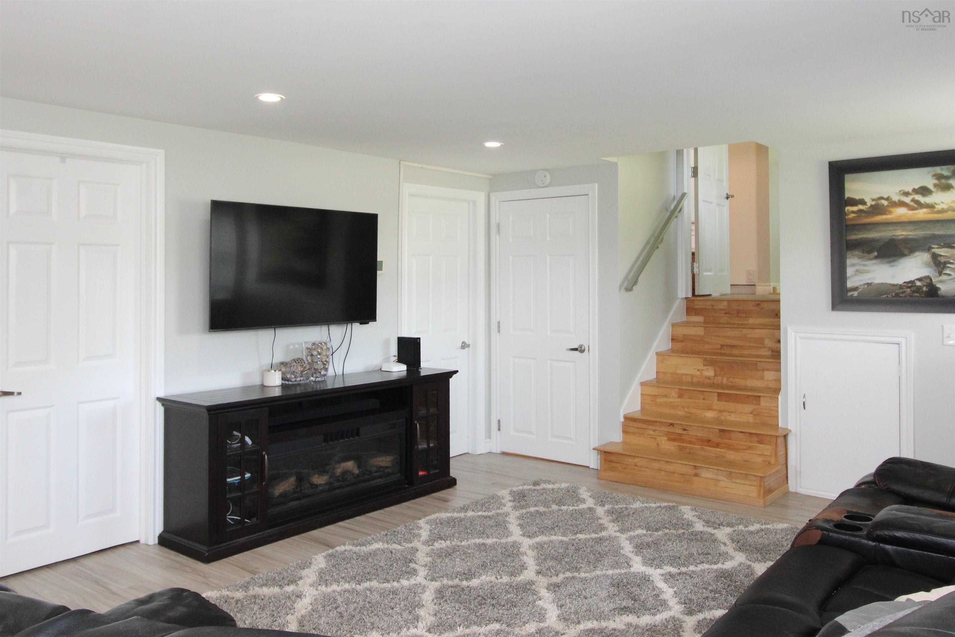 $555,000.00: 33 Downsview Drive, Truro