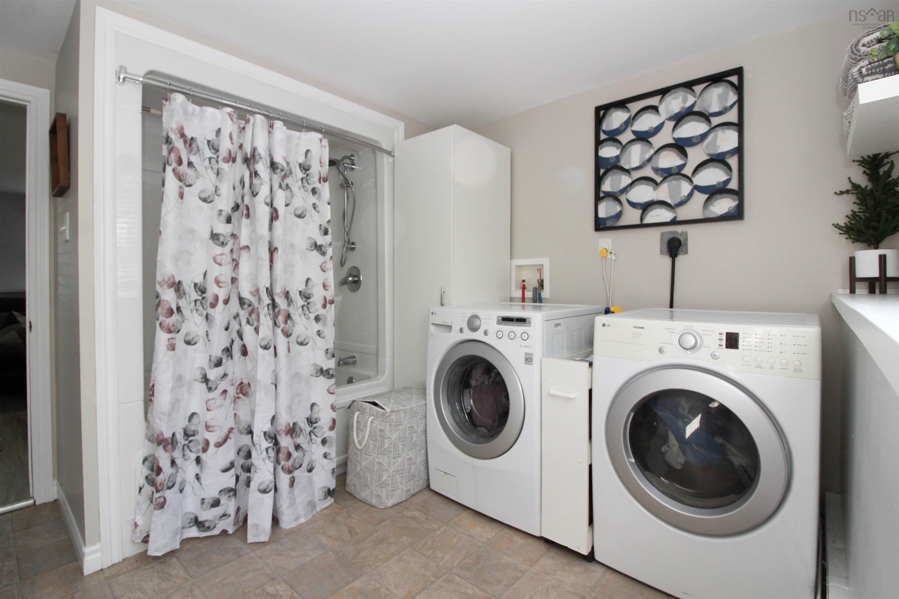 $555,000.00: 33 Downsview Drive, Truro