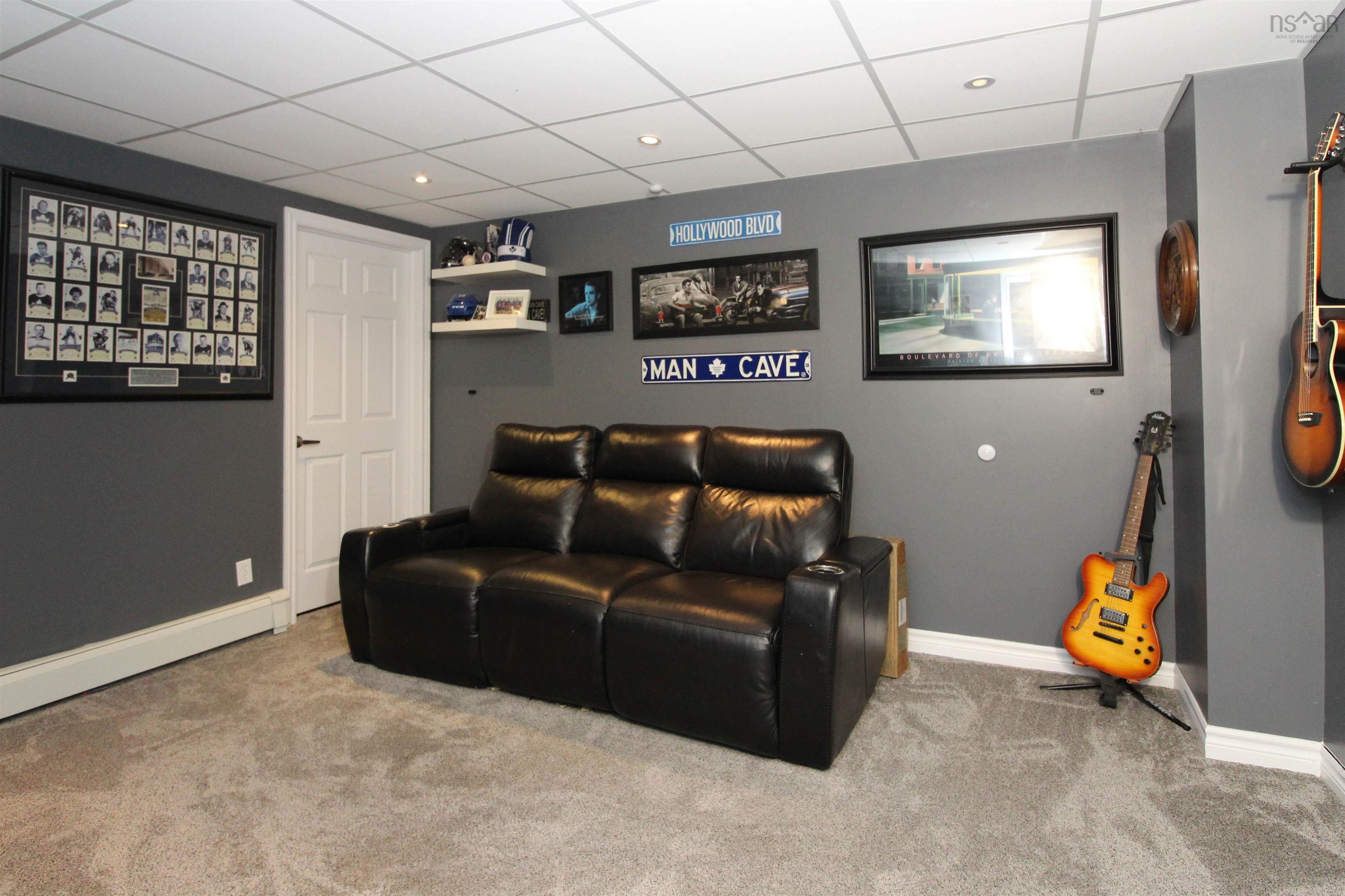 $555,000.00: 33 Downsview Drive, Truro