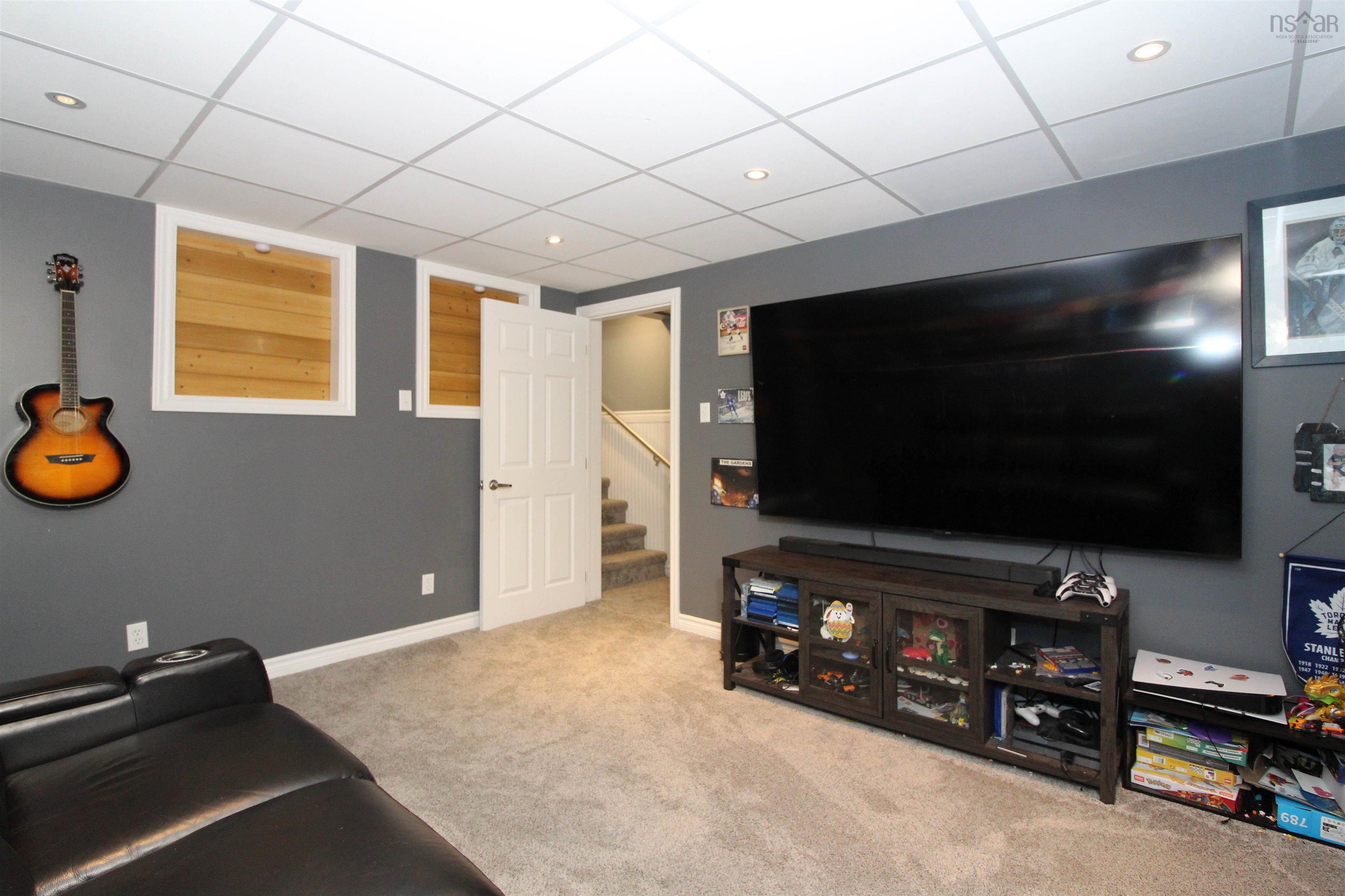 $555,000.00: 33 Downsview Drive, Truro