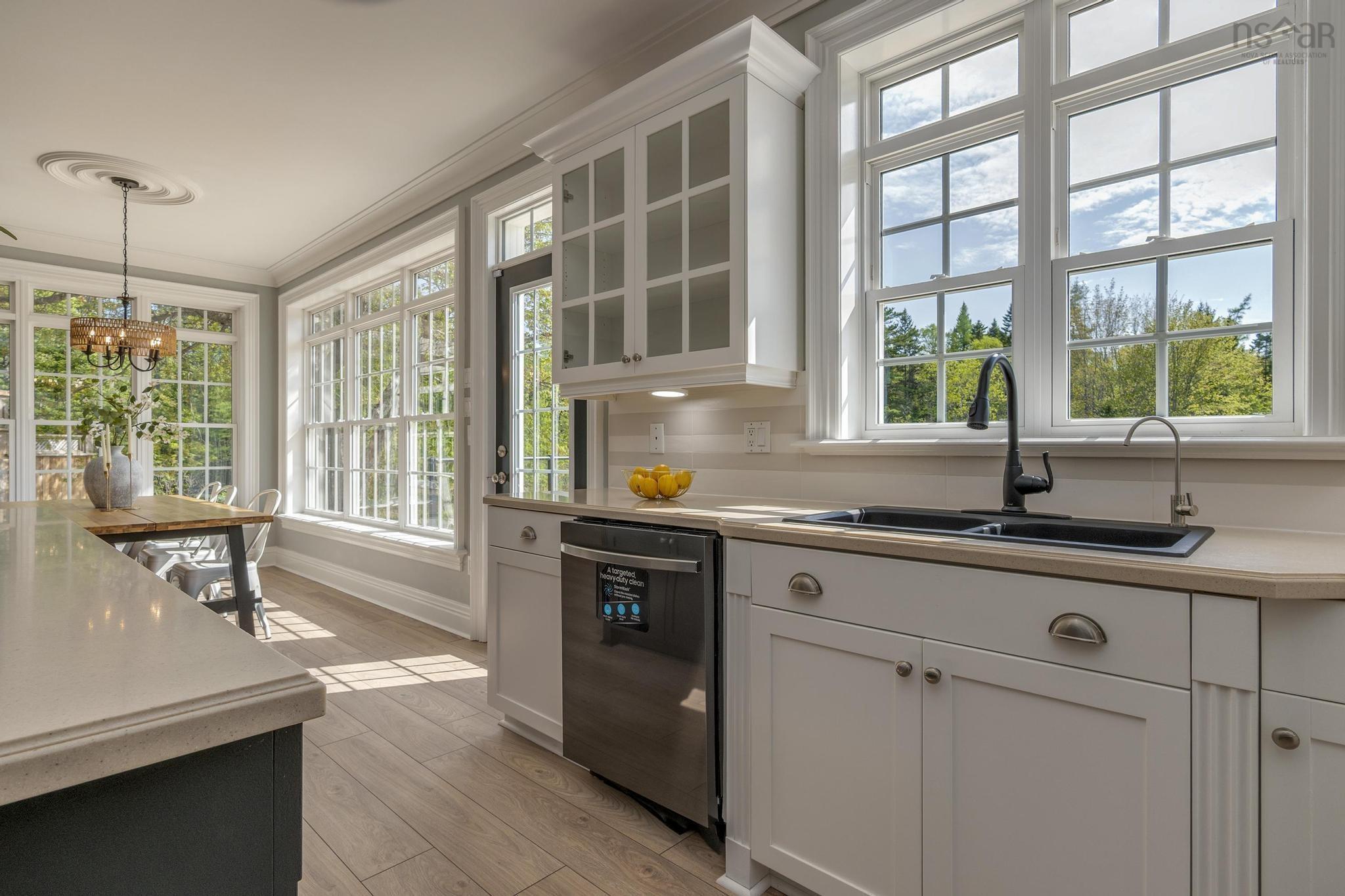 $1,100,000.00: 16 Harvest Lane, Upper Tantallon