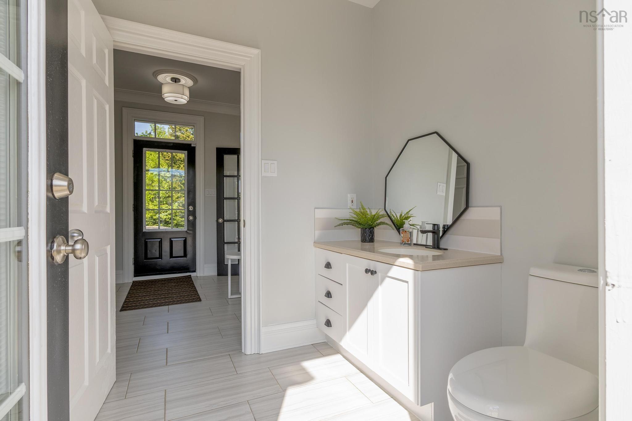$1,100,000.00: 16 Harvest Lane, Upper Tantallon