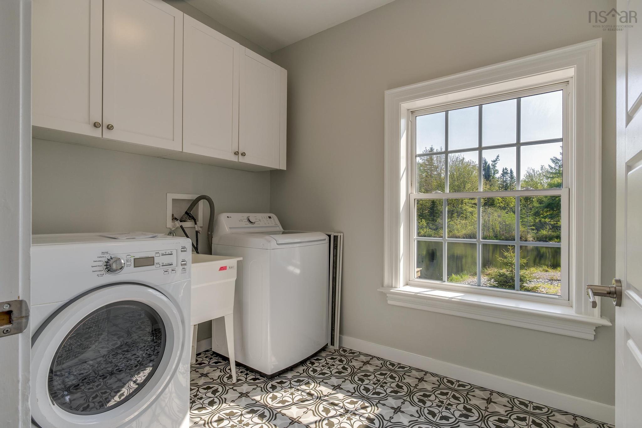 $1,100,000.00: 16 Harvest Lane, Upper Tantallon