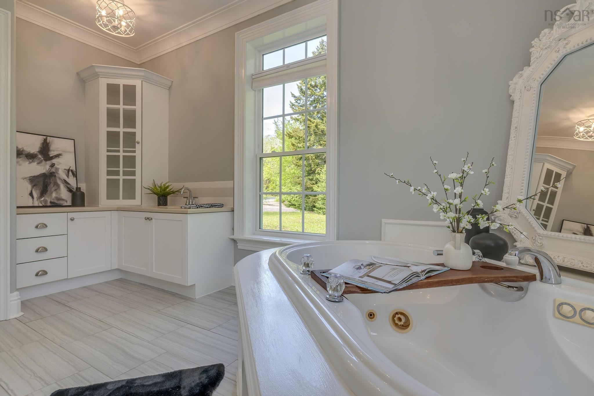 $1,100,000.00: 16 Harvest Lane, Upper Tantallon