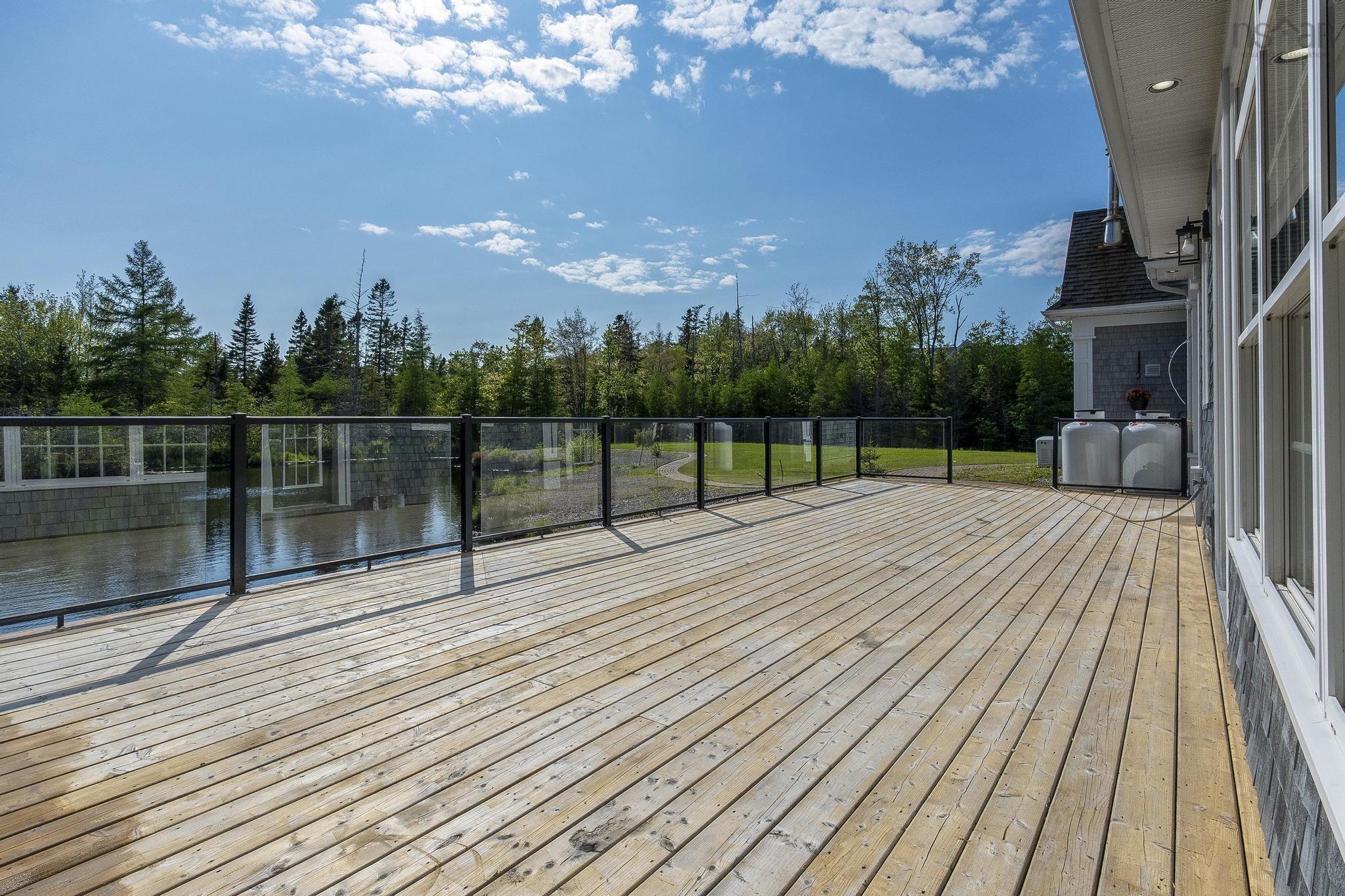 $1,100,000.00: 16 Harvest Lane, Upper Tantallon