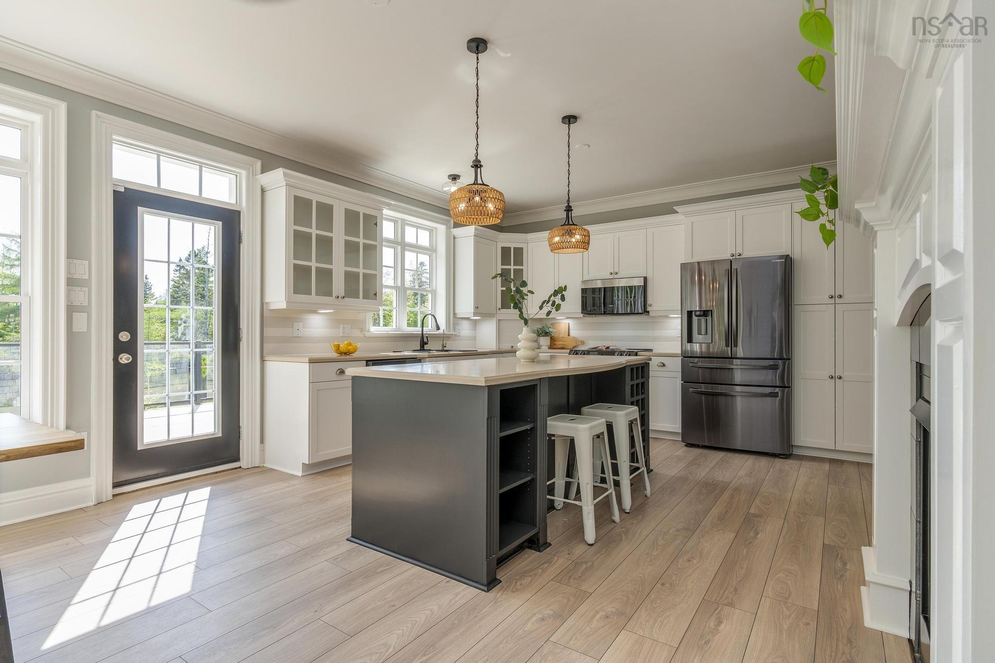 $1,100,000.00: 16 Harvest Lane, Upper Tantallon