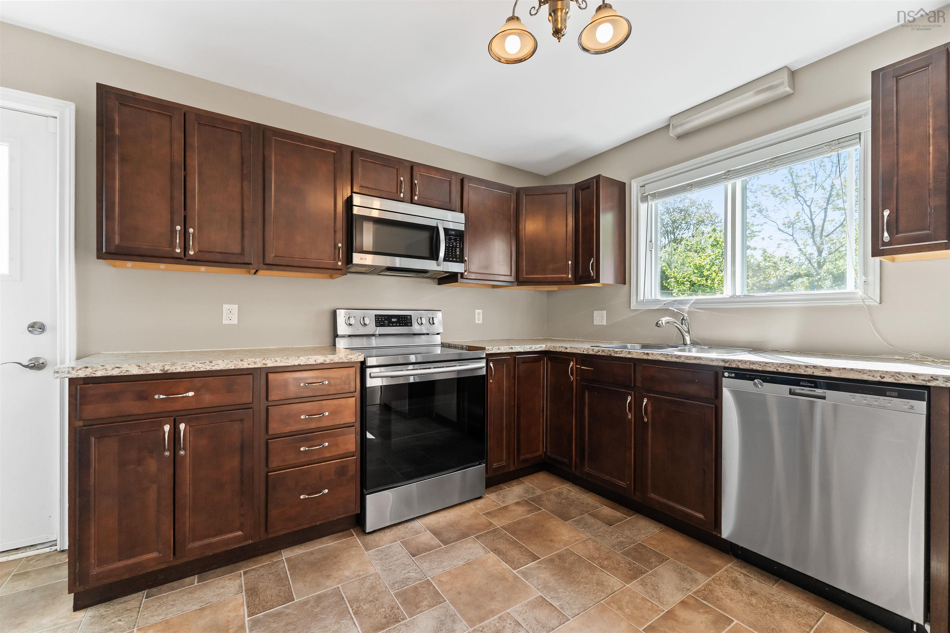 $455,000.00: 15 Sugar Maple Drive, Timberlea