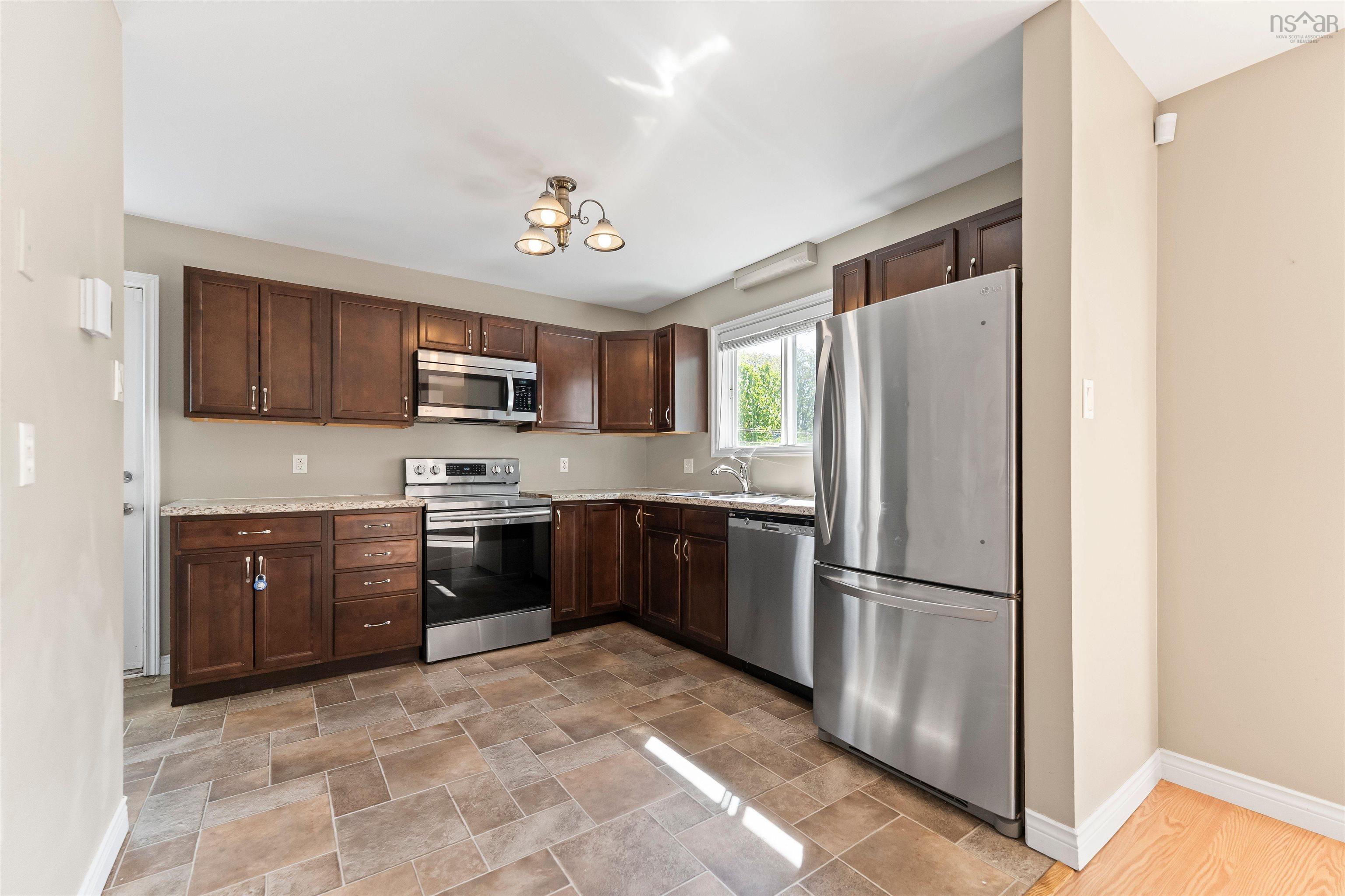 $455,000.00: 15 Sugar Maple Drive, Timberlea