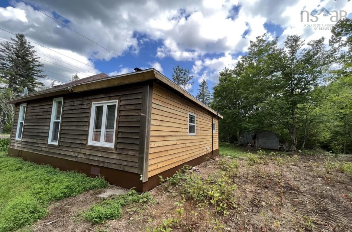 $175,000.00: 3775 Highway 311, Nuttby