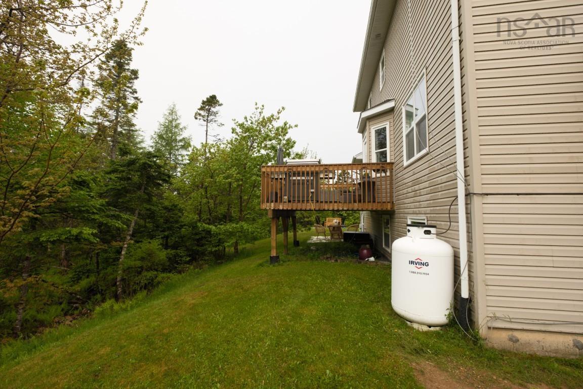 $719,900.00: 30 Pivot Lane, Hatchet Lake