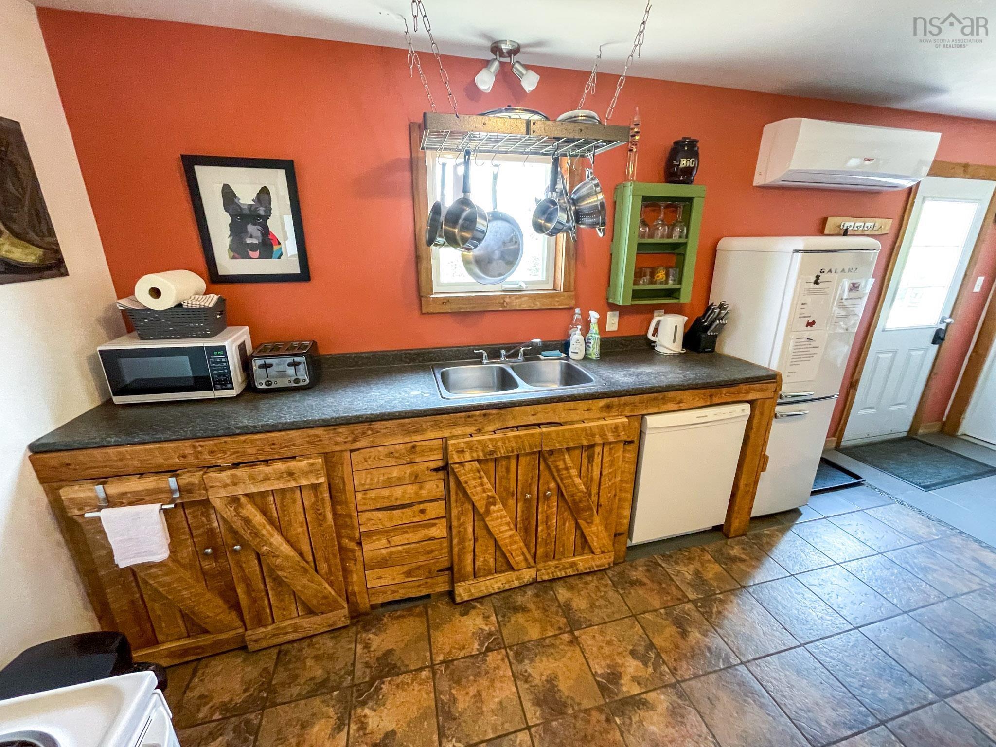 $699,000.00: 673 Black Rock Road, Black Rock