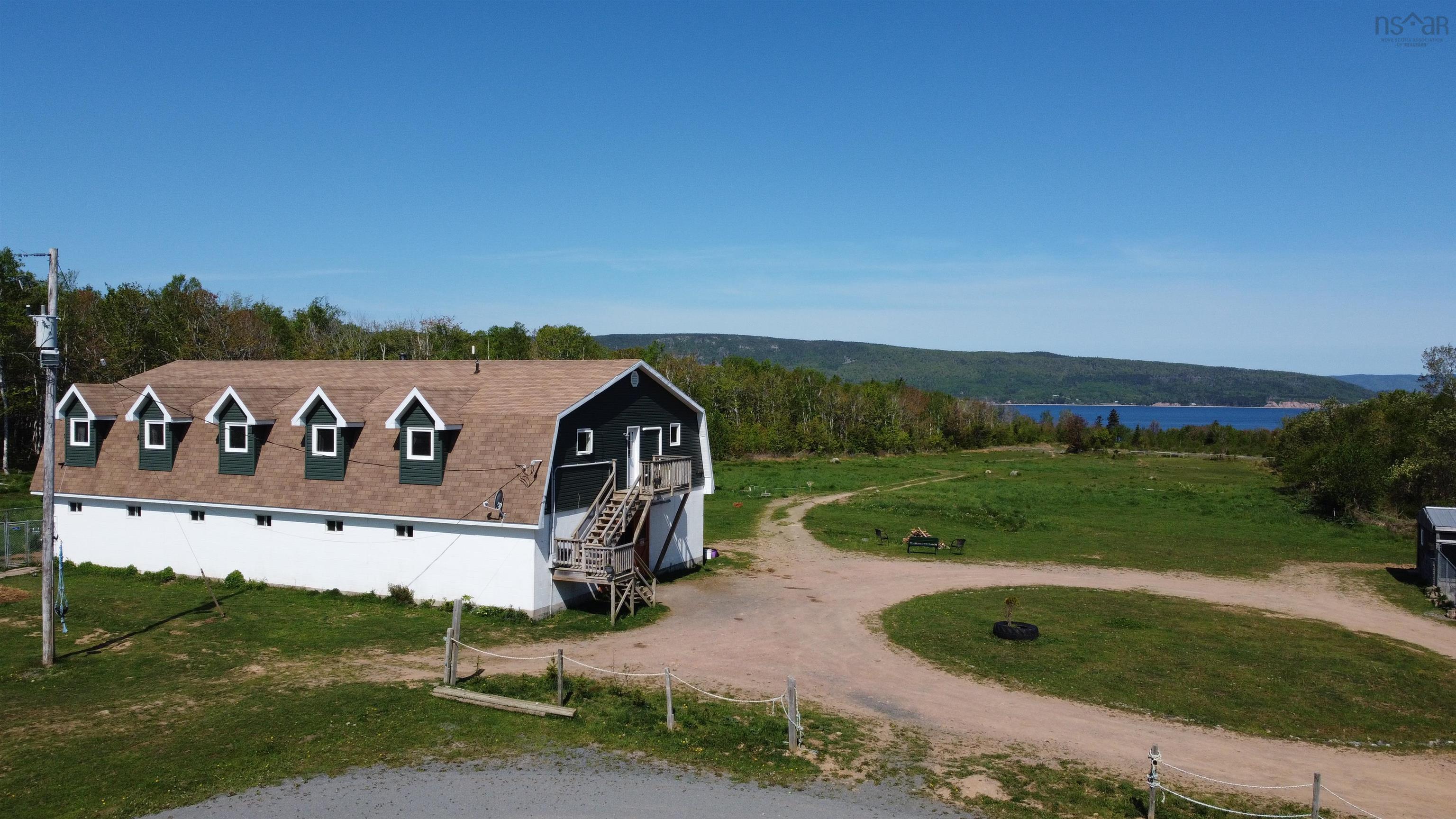 $699,000.00: 673 Black Rock Road, Black Rock