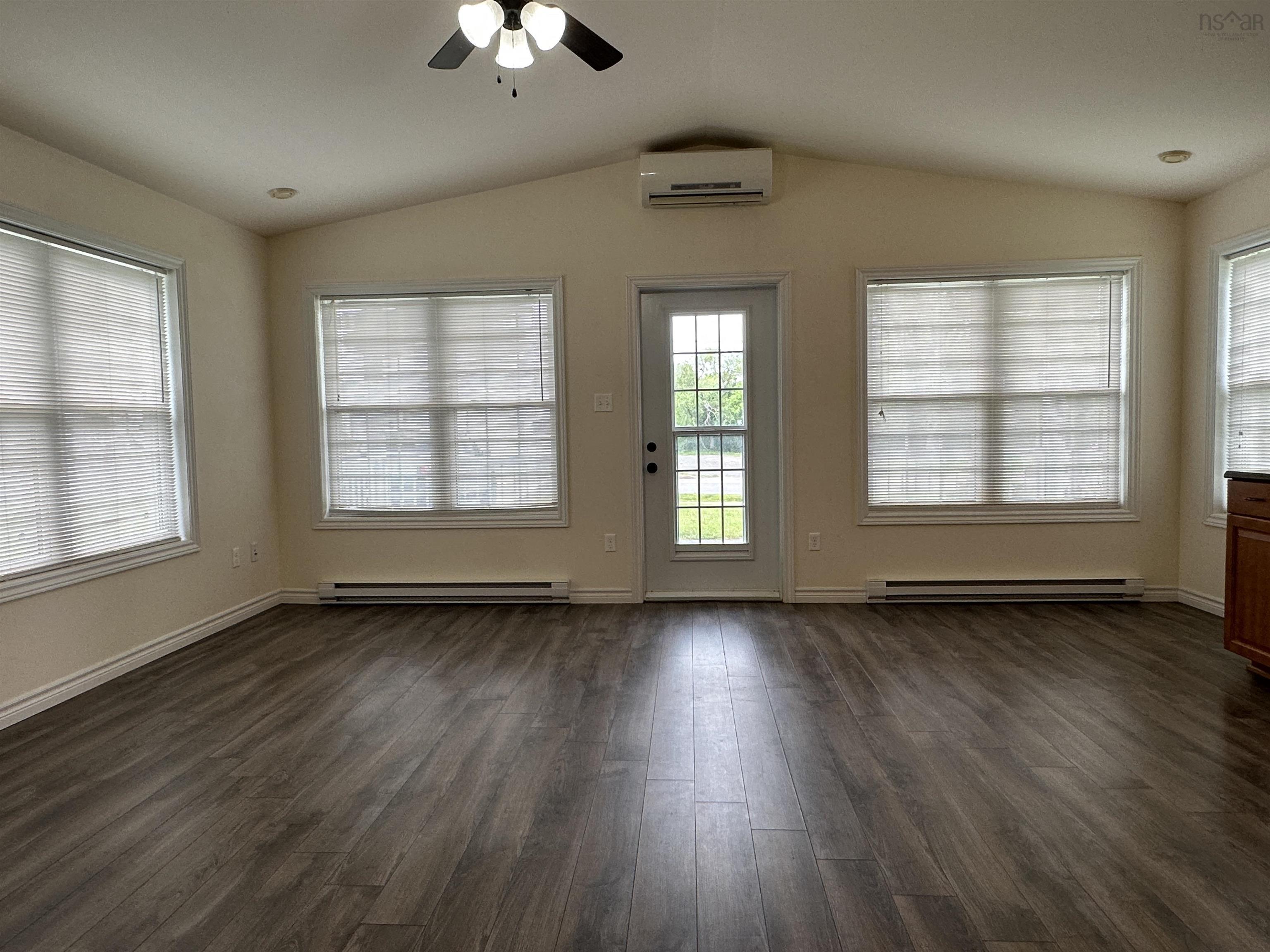 $289,900.00: 101 Acadia Avenue, Stellarton