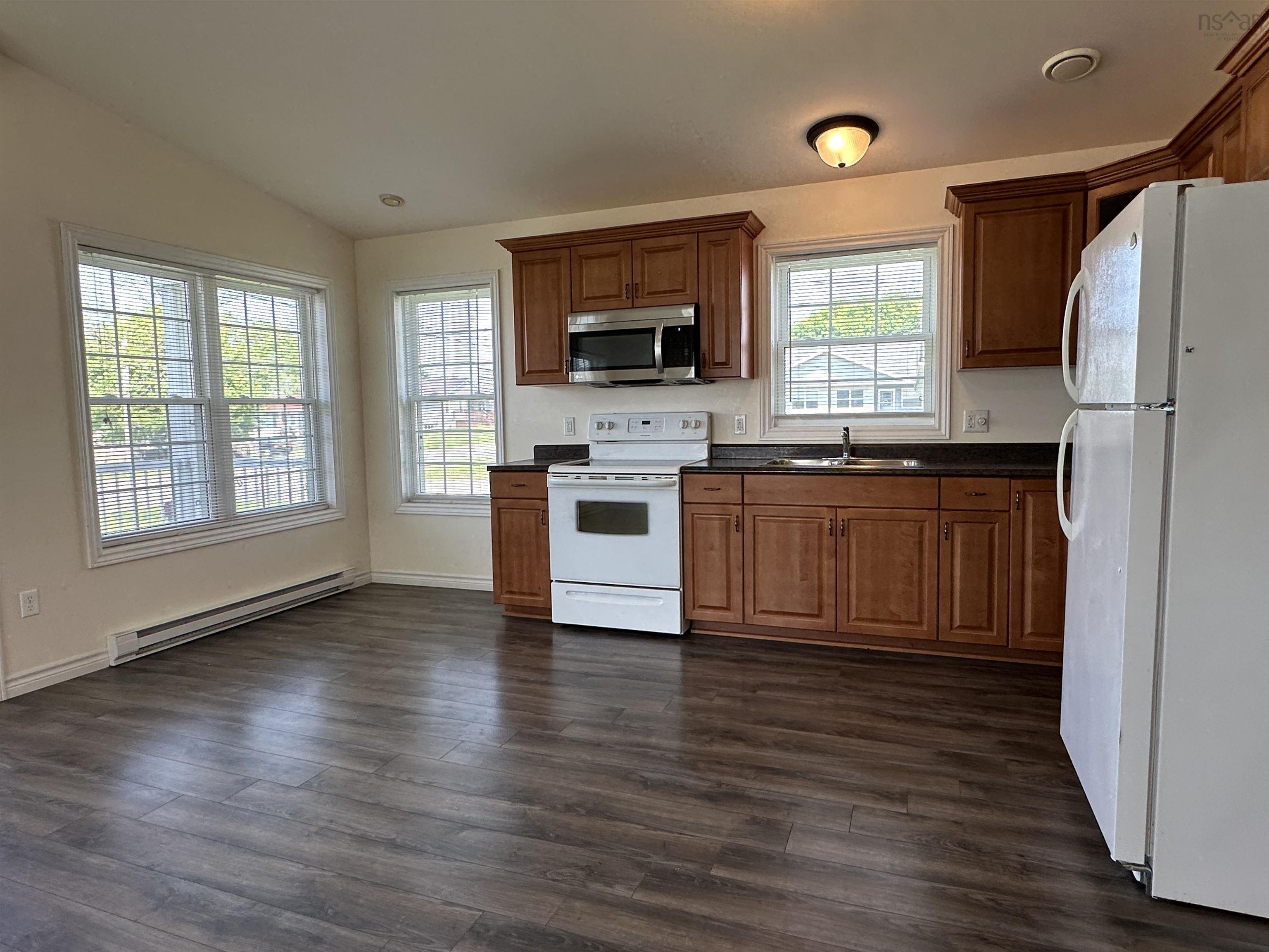 $289,900.00: 101 Acadia Avenue, Stellarton