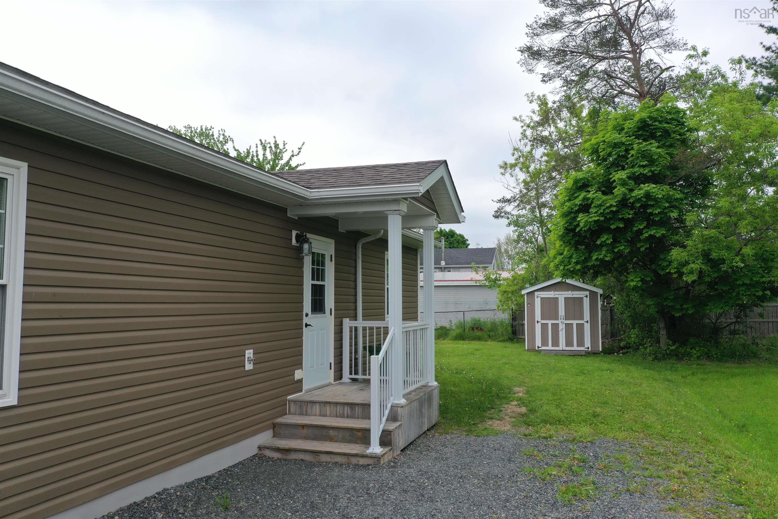 $289,900.00: 101 Acadia Avenue, Stellarton