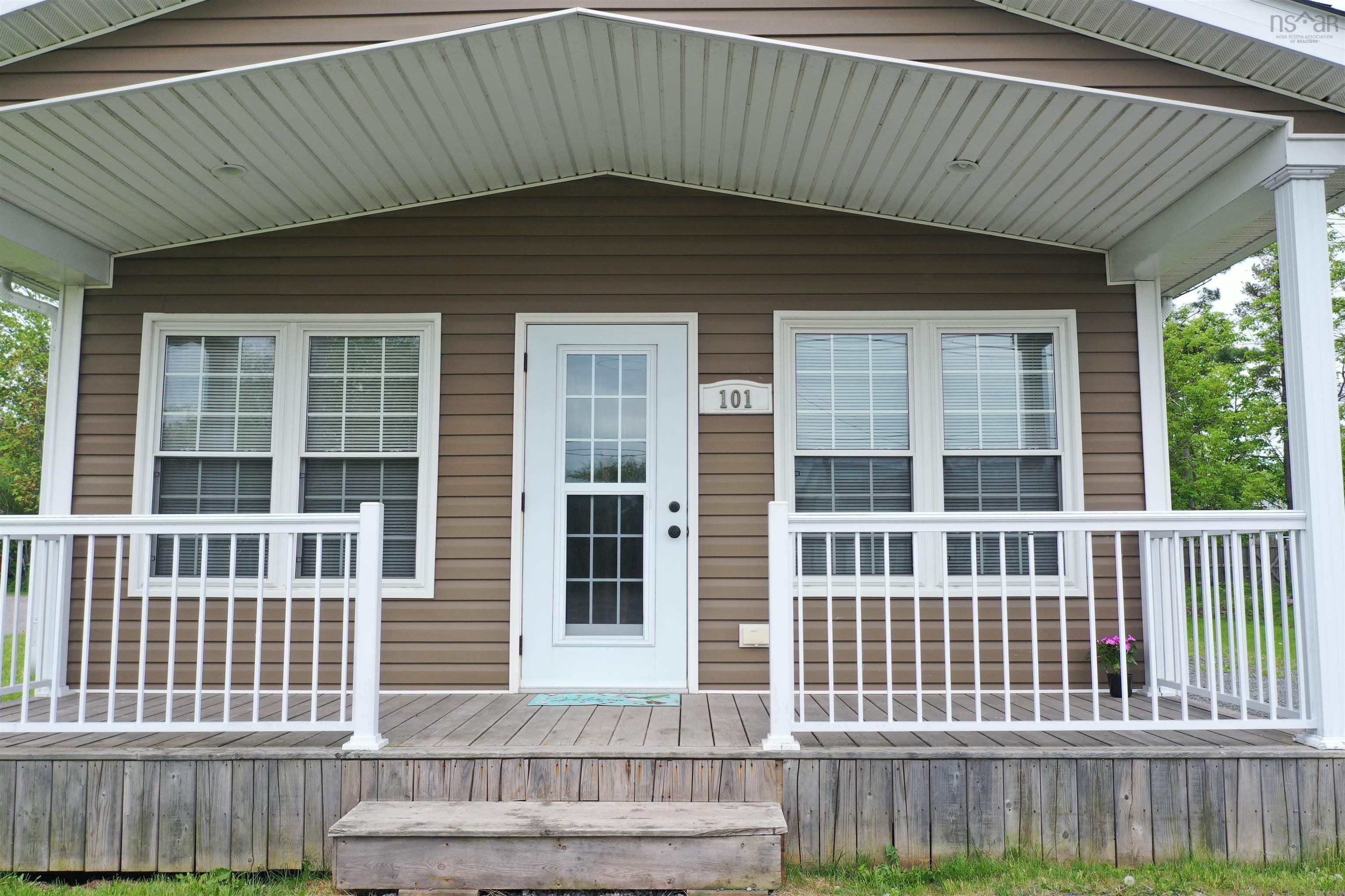 $289,900.00: 101 Acadia Avenue, Stellarton