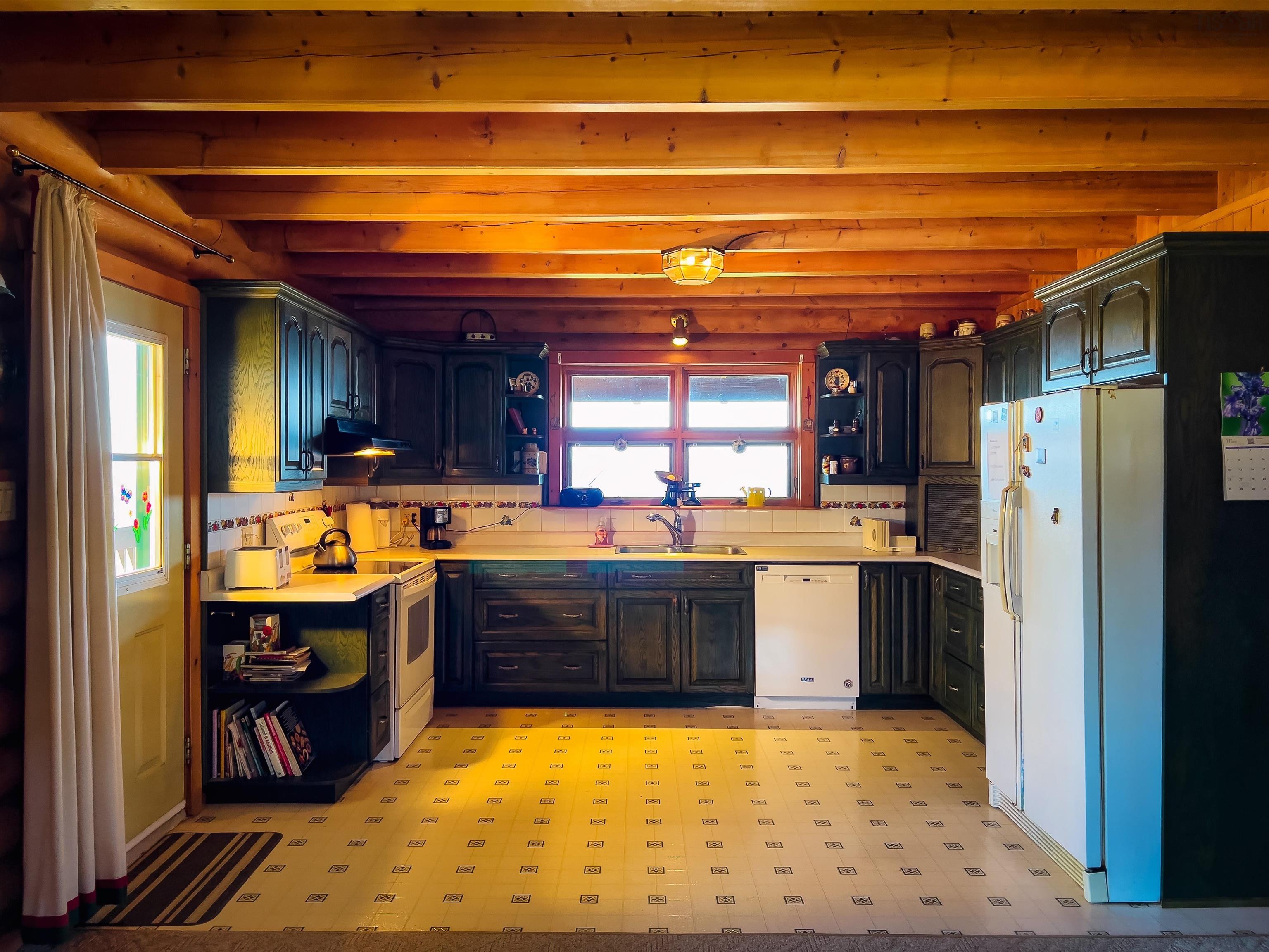 $699,000.00: 165 Diana Mountain Road, The Points West Bay