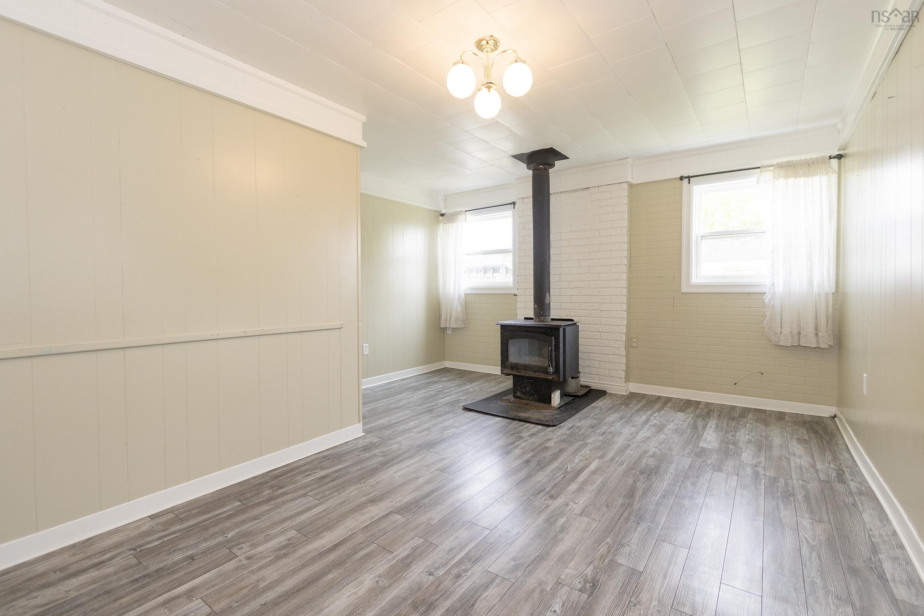 $199,900.00: 72 Lower LaPlanche Street, Amherst