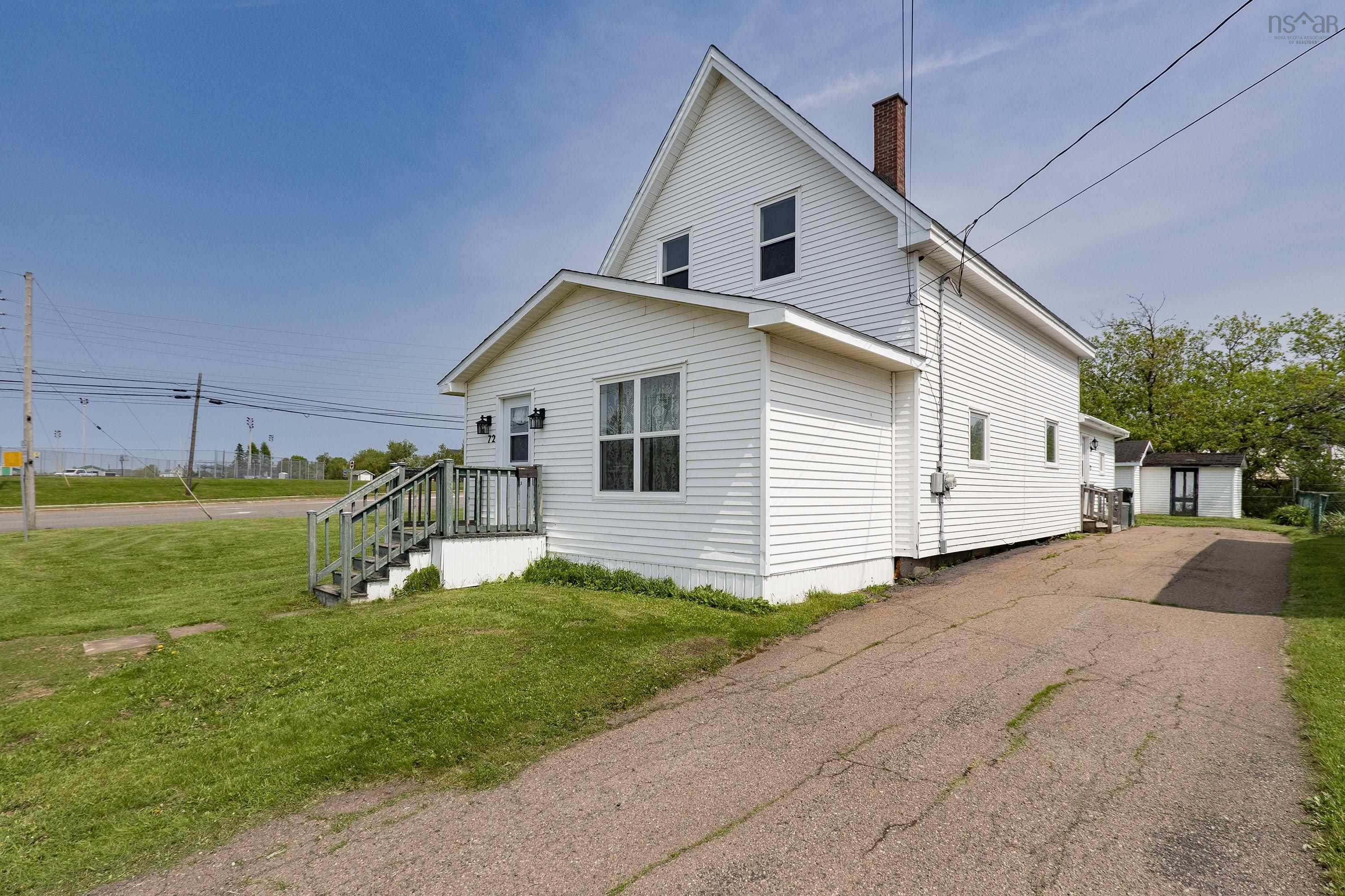 $199,900.00: 72 Lower LaPlanche Street, Amherst