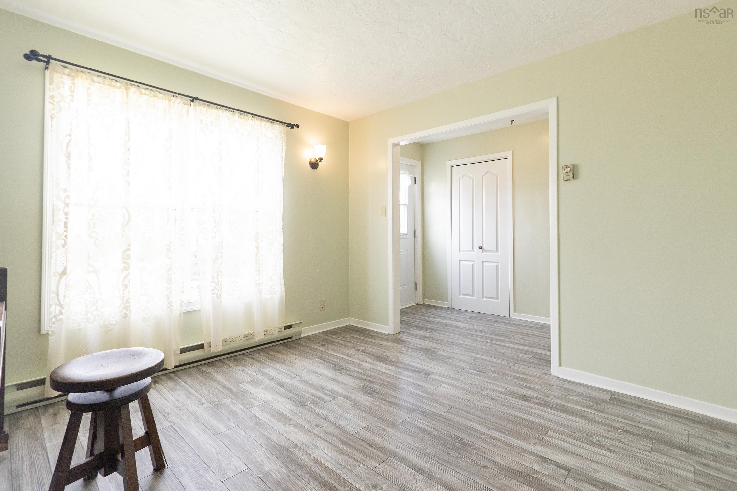 $199,900.00: 72 Lower LaPlanche Street, Amherst