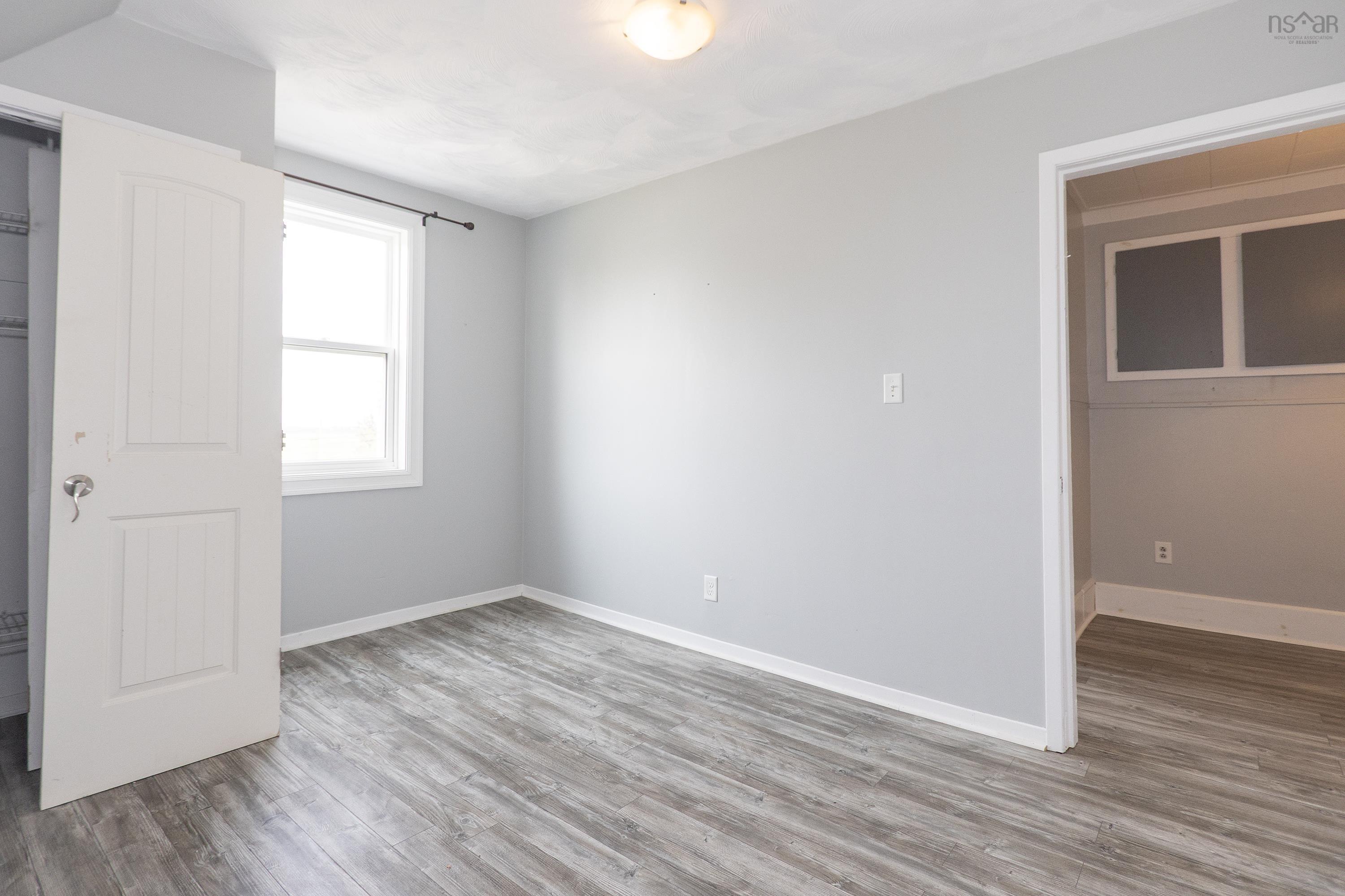 $199,900.00: 72 Lower LaPlanche Street, Amherst