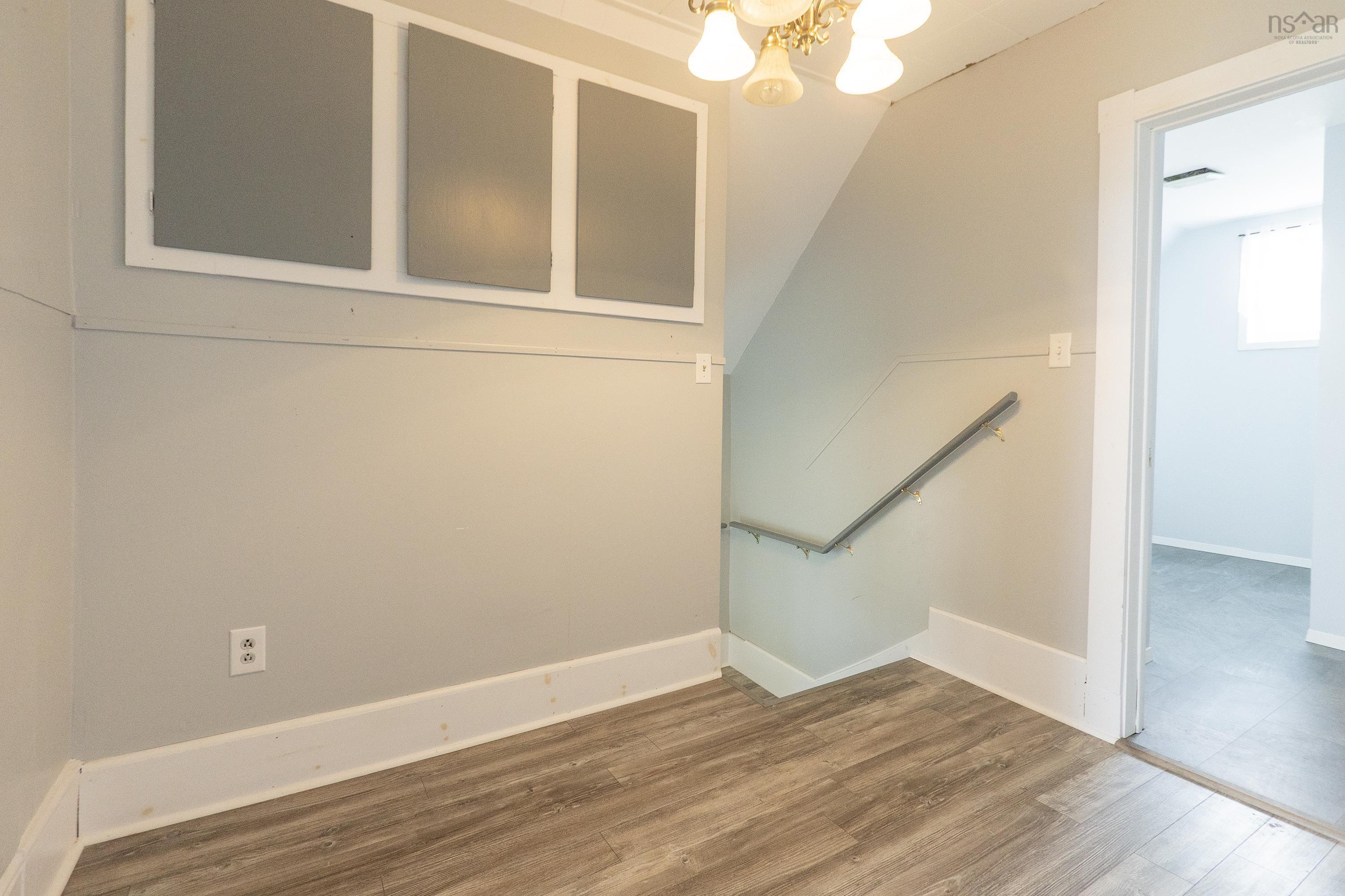 $199,900.00: 72 Lower LaPlanche Street, Amherst