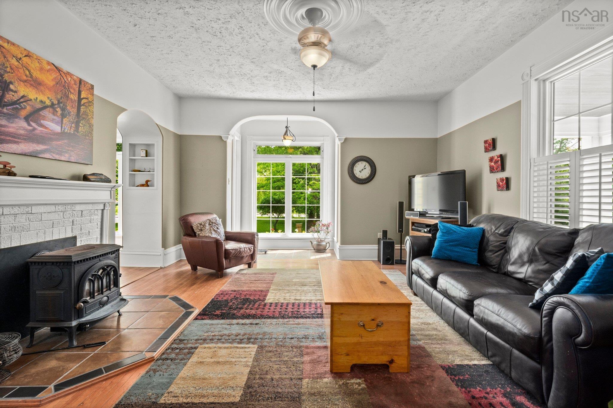$598,000.00: 51 Wentworth Road, Windsor