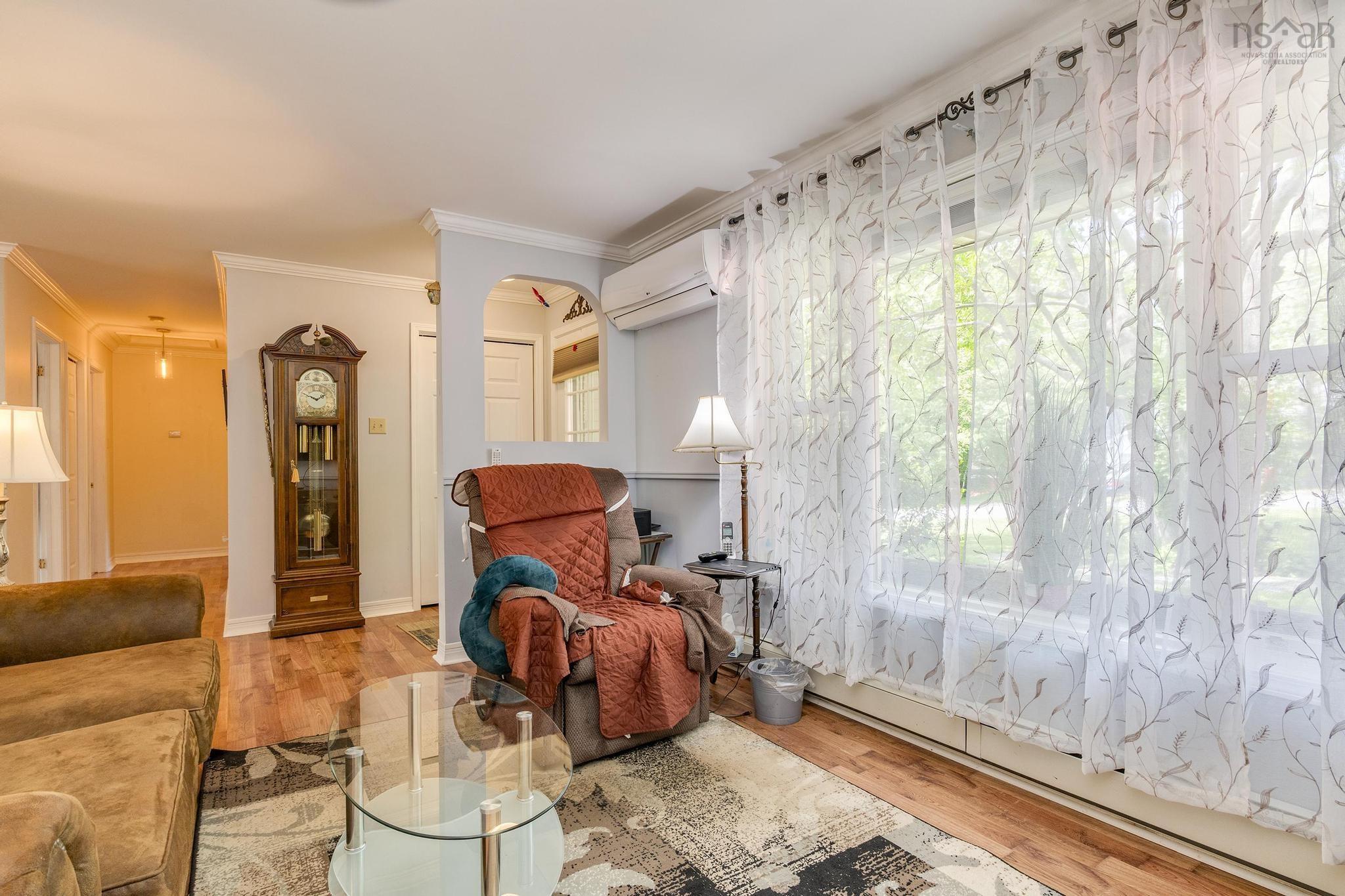 $430,000.00: 59 Winburn Ave, Bridgewater