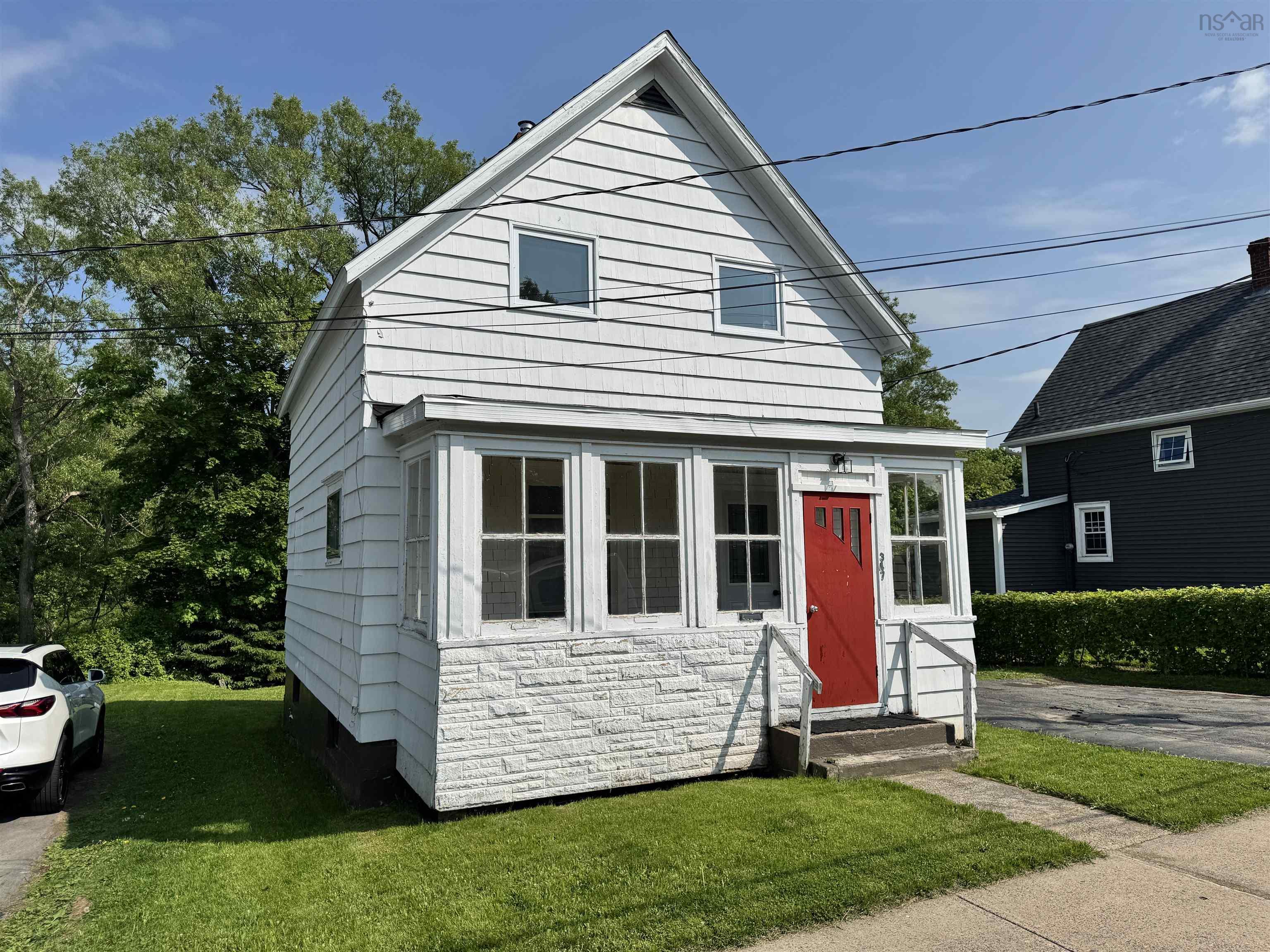 $220,000.00: 347 Brookside Avenue, New Glasgow