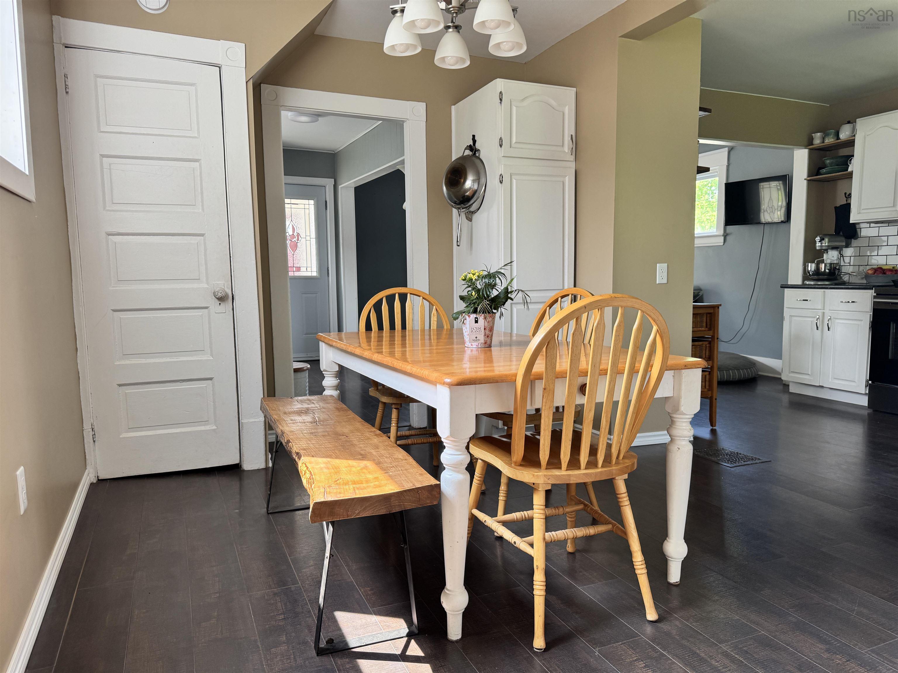 $220,000.00: 347 Brookside Avenue, New Glasgow